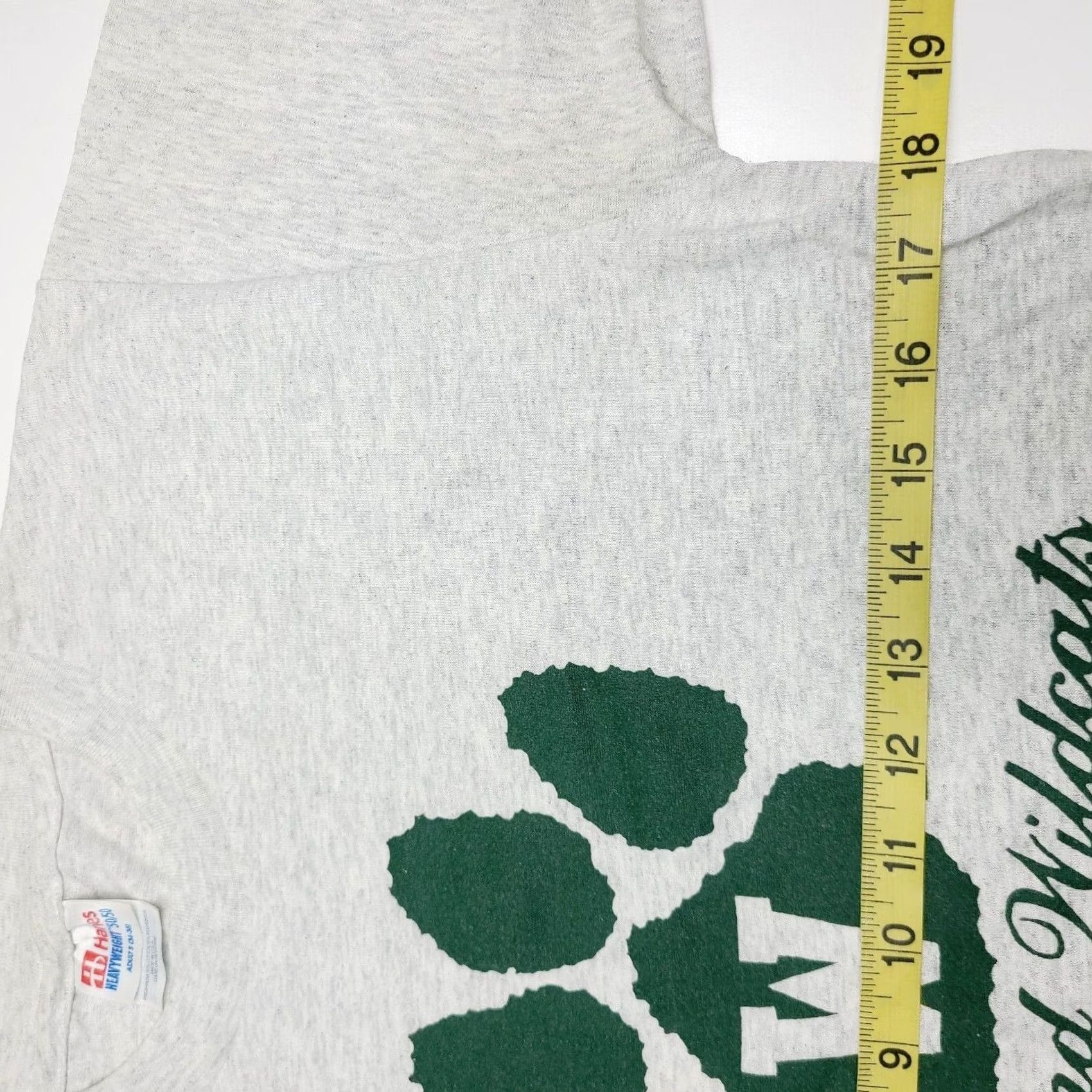 Hanes VINTAGE Wayland Wildcats T Shirt USA Hanes Men Size S Gray Shirts Mens Size US S / EU 44-46 / 1 - 5 Thumbnail