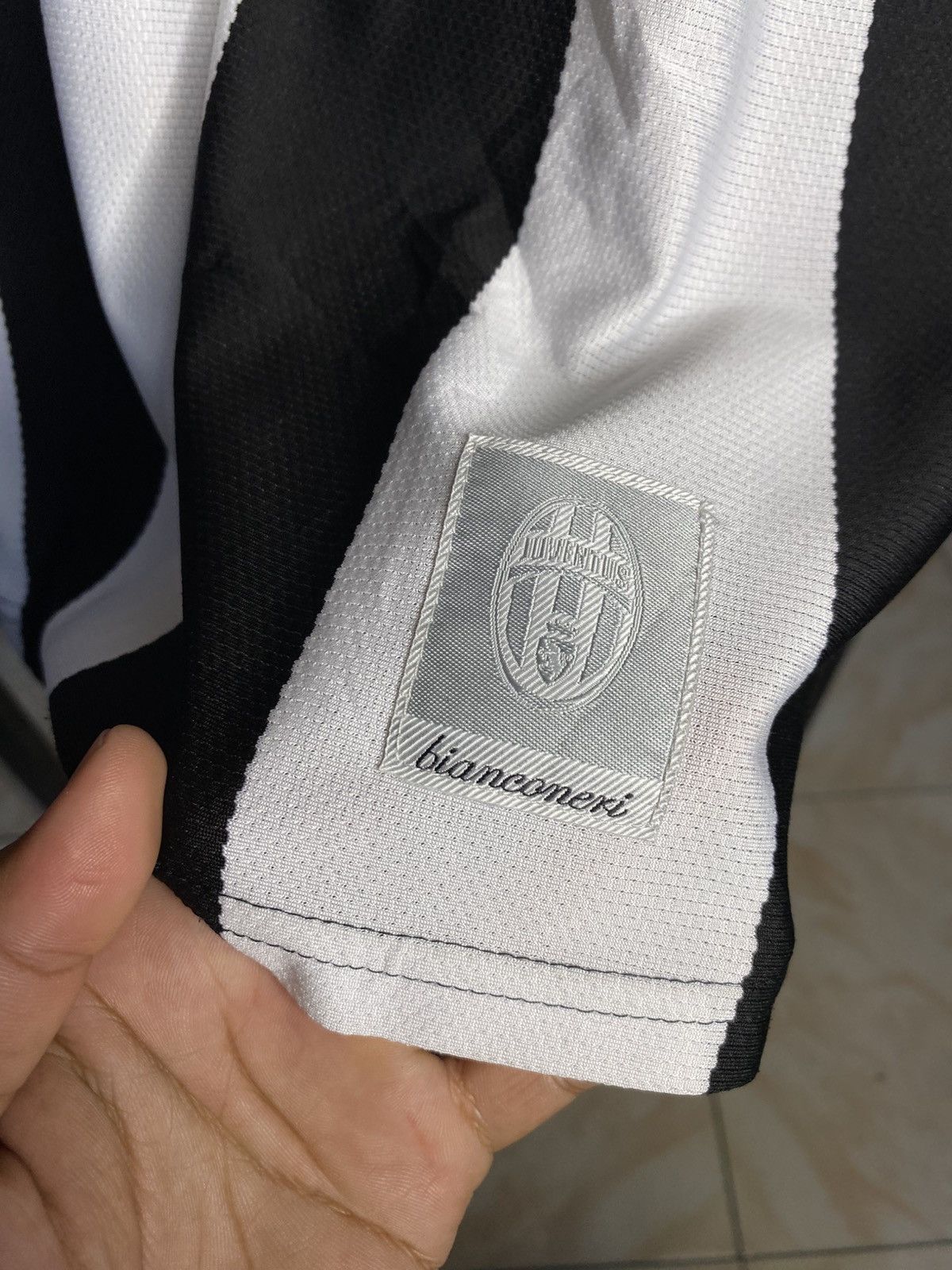 Nike Rare jersey football juventus 2007 delpiero Size US L / EU 52-54 / 3 - 6 Thumbnail