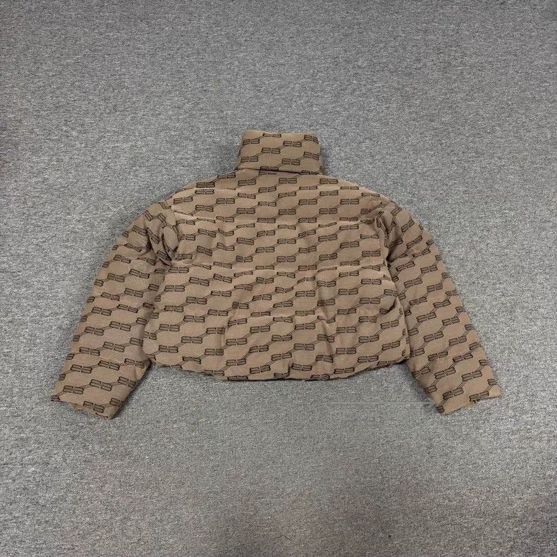 Balenciaga Balenciaga Printed Puffer Jacket in Short Crop Size XXS / US 00 / IT 34 - 2 Thumbnail