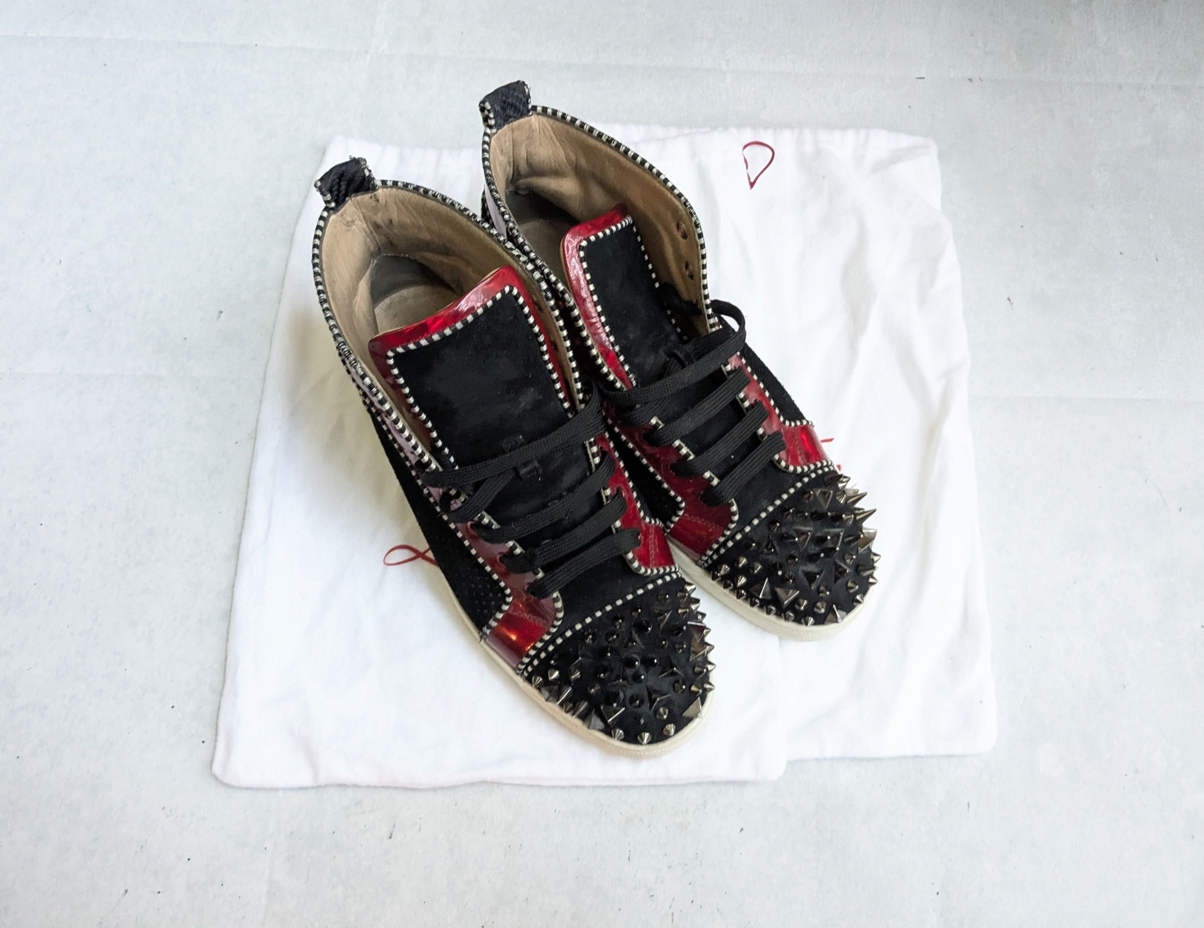 Christian Louboutin Christian Louboutin High Top Sneakers 9 42 Black Red Spikes Size US 9 / EU 42 - 4 Thumbnail