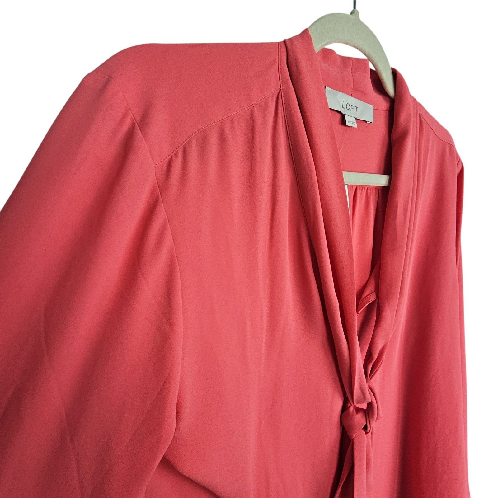 Loft Loft Womens Tie Neck Blouse Size M Teachercore Career Corp Size M / US 6-8 / IT 42-44 - 5 Thumbnail