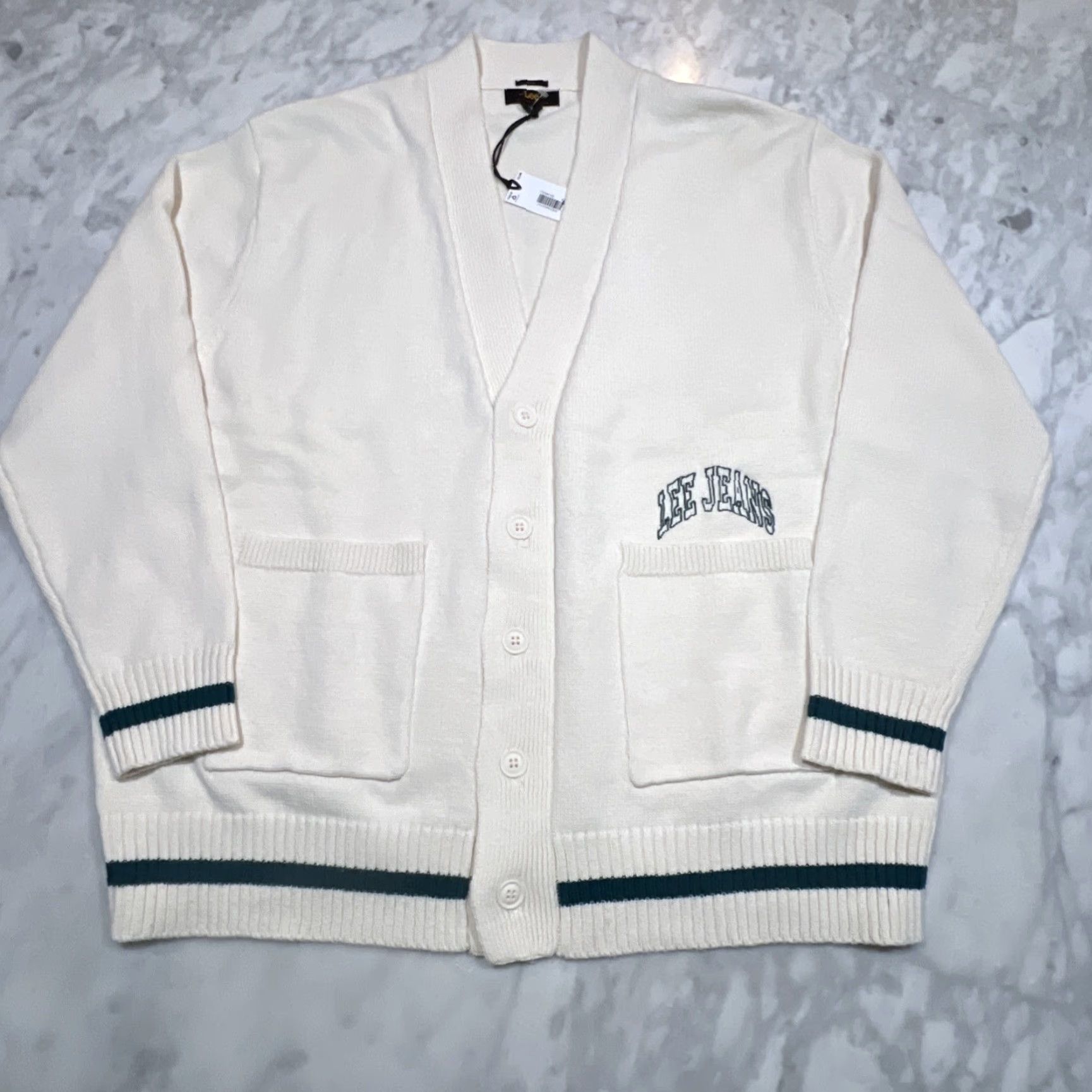 Lee Lee Jeans Cardigan Varsity Sweater Men 2XL Wool Pockets Buttons Preppy NWT V-Neck Long Sleeve Beig e Size US XXL / EU 58 / 5 - 2 Thumbnail