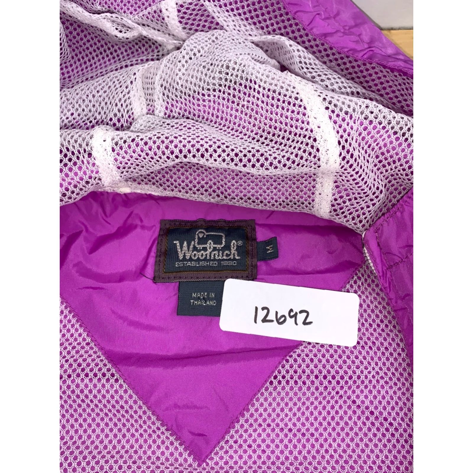 Vintage VINTAGE Woolrich Windbreaker Jacket Womens M Fuschia Nylon Outdoor Hooded 12692 Size M / US 6-8 / IT 42-44 - 2 Thumbnail