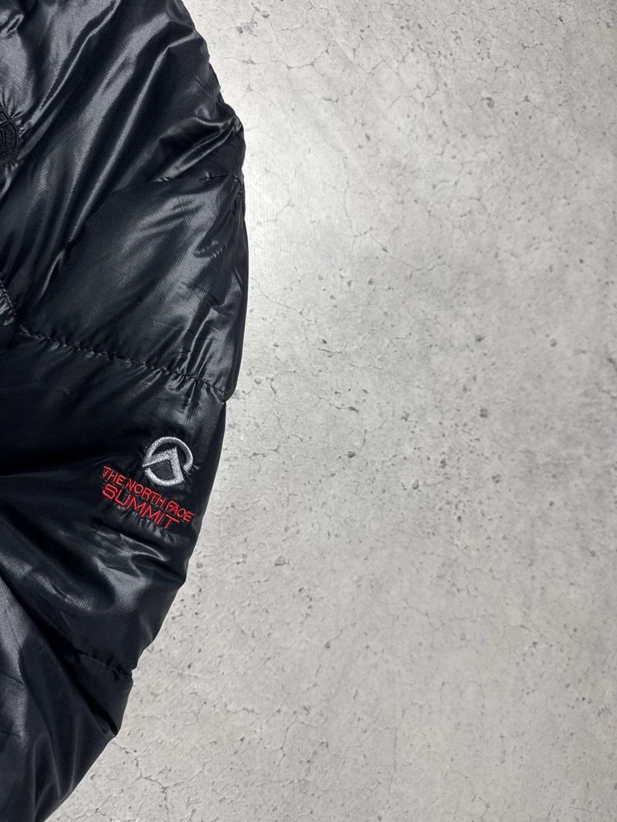 The North Face Summit Series Down Puffer Jacket TNF Vintage