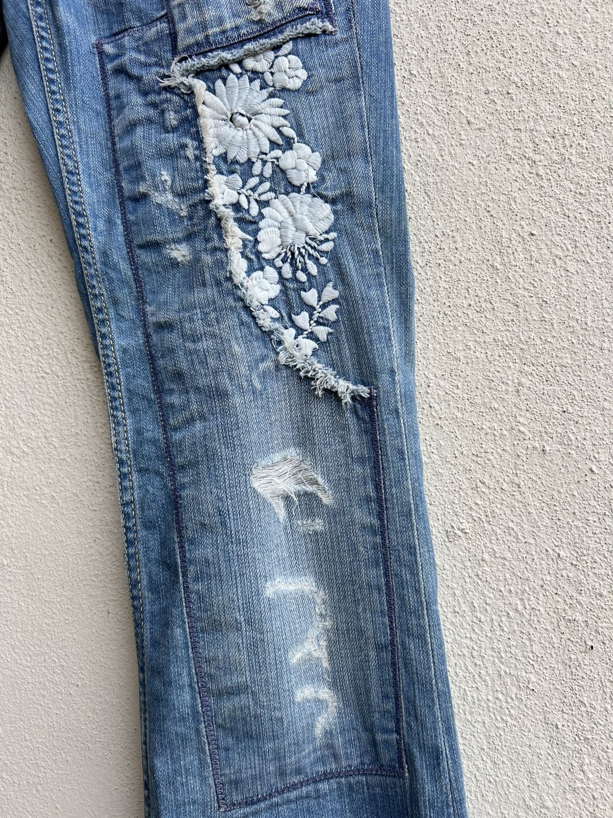 Jimmy Taverniti Vintage 00s Taverniti Embroidery Denim Peggy Flare Jeans Size US 29 - 12 Thumbnail