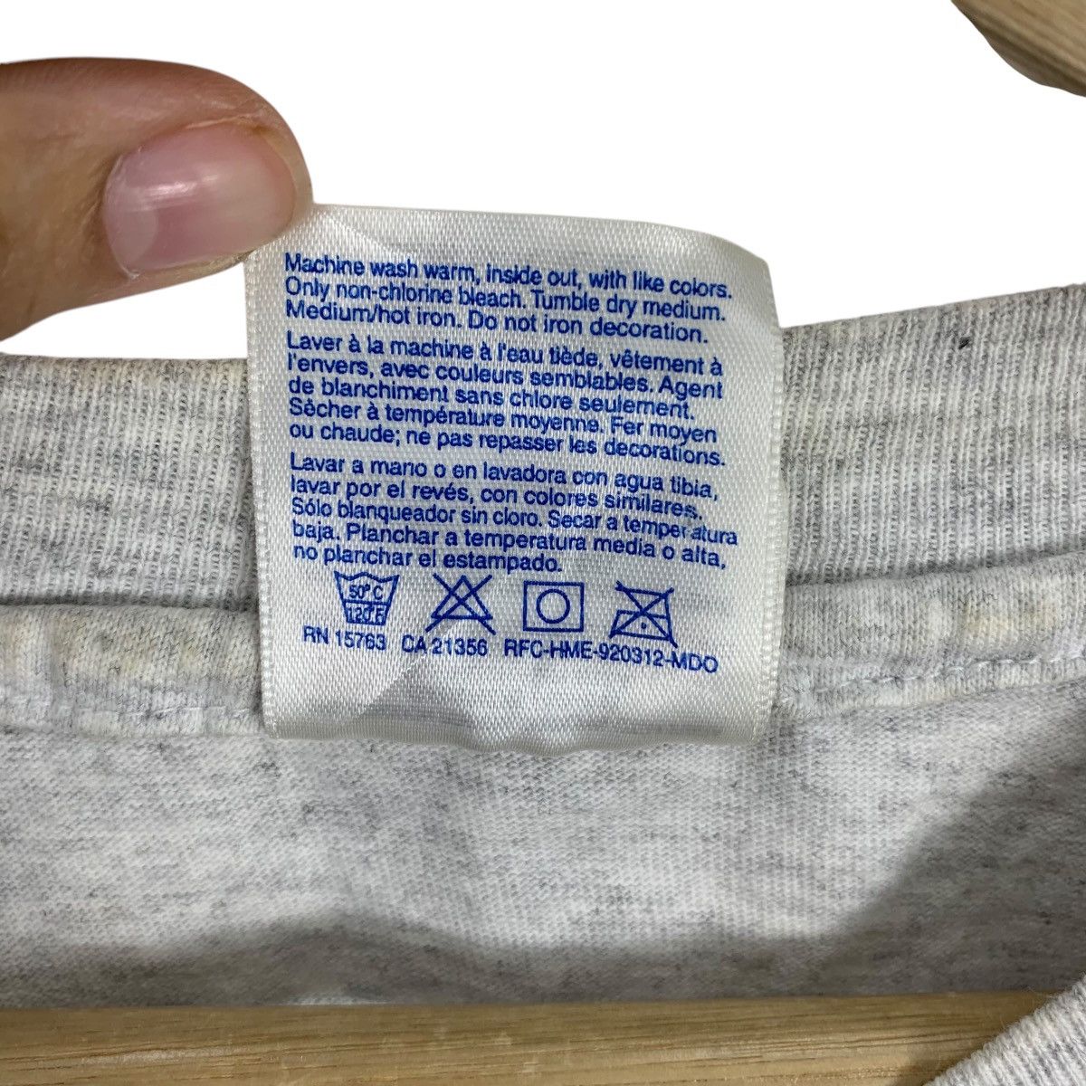 Vintage Vintage 90’ HANES 1901 LEGEND Made In USA Tee Shirt Top Size US L / EU 52-54 / 3 - 8 Thumbnail