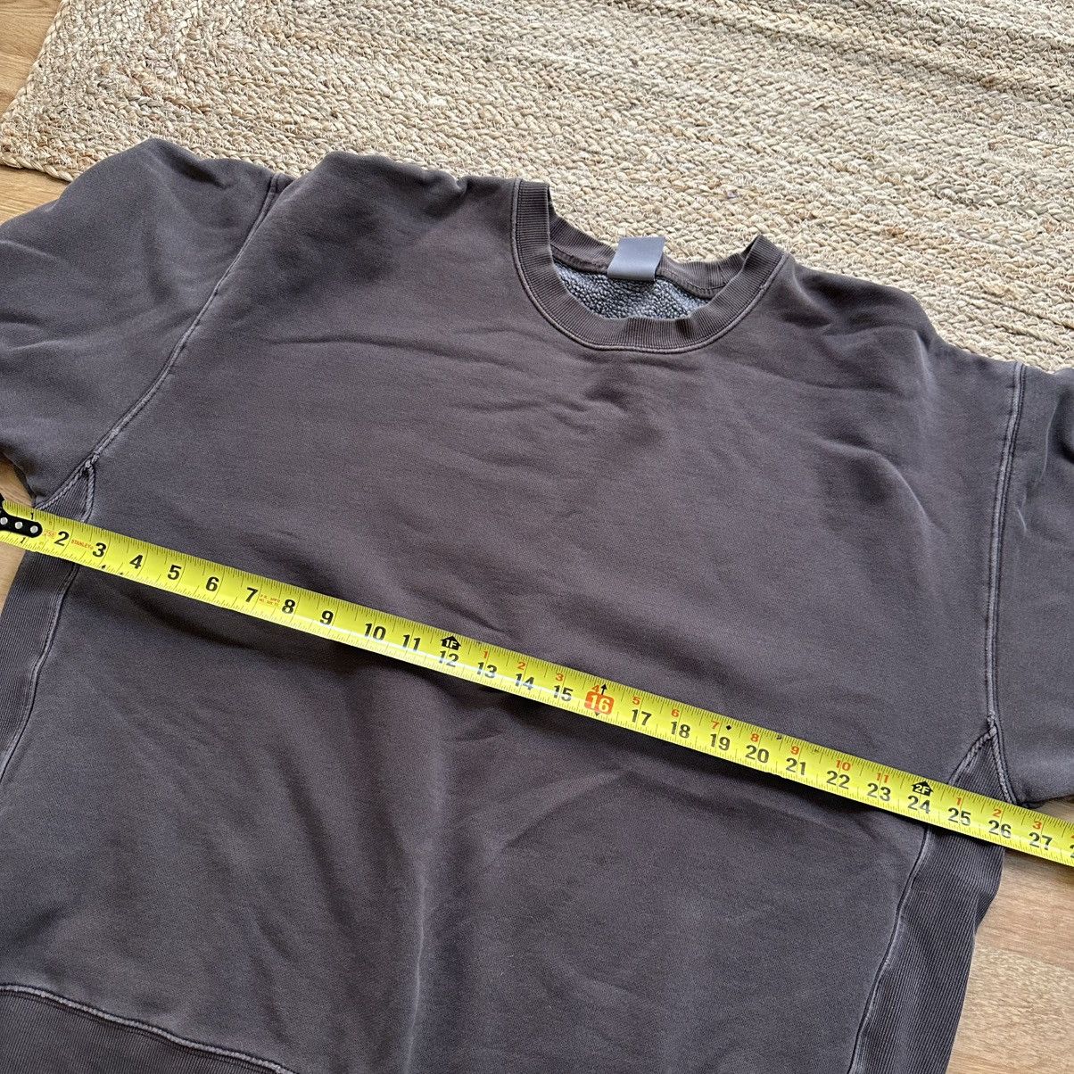 Aritzia Aritzia men’s fit cropped crewneck Size US XL / EU 56 / 4 - 5 Thumbnail