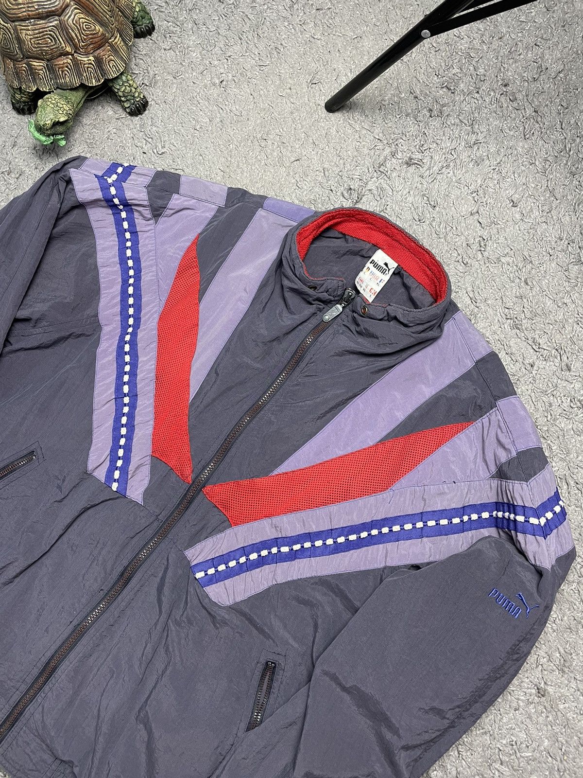 Puma Vintage Puma Retro style Nylon Track Jacket Size L Size US L / EU 52-54 / 3 - 3 Thumbnail