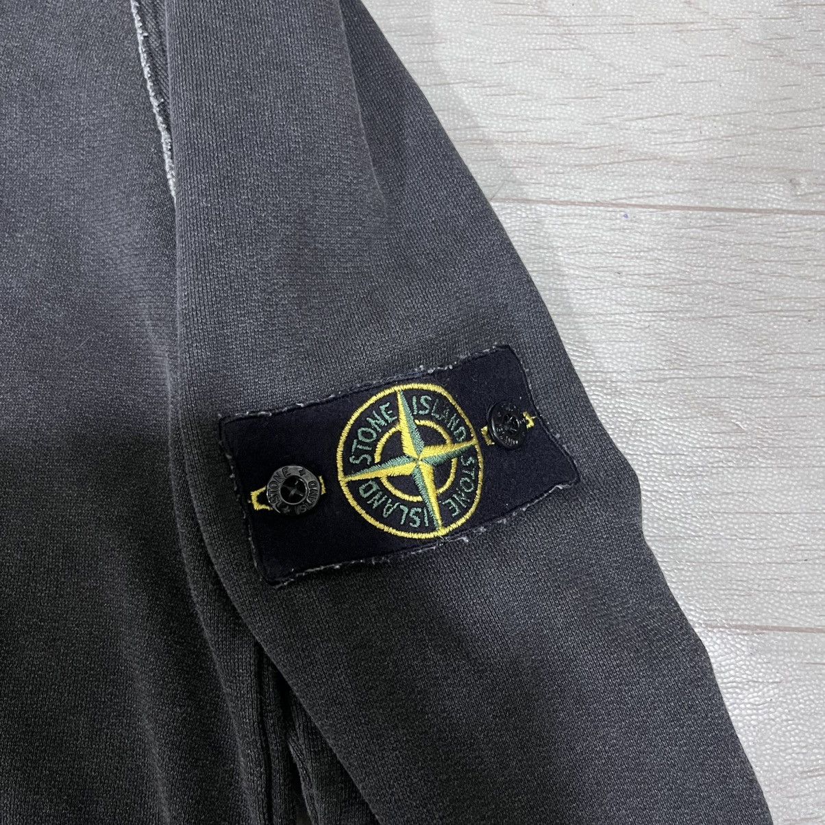 Stone Island 2001 stone island sweatshirt stitched off Size US M / EU 48-50 / 2 - 5 Thumbnail