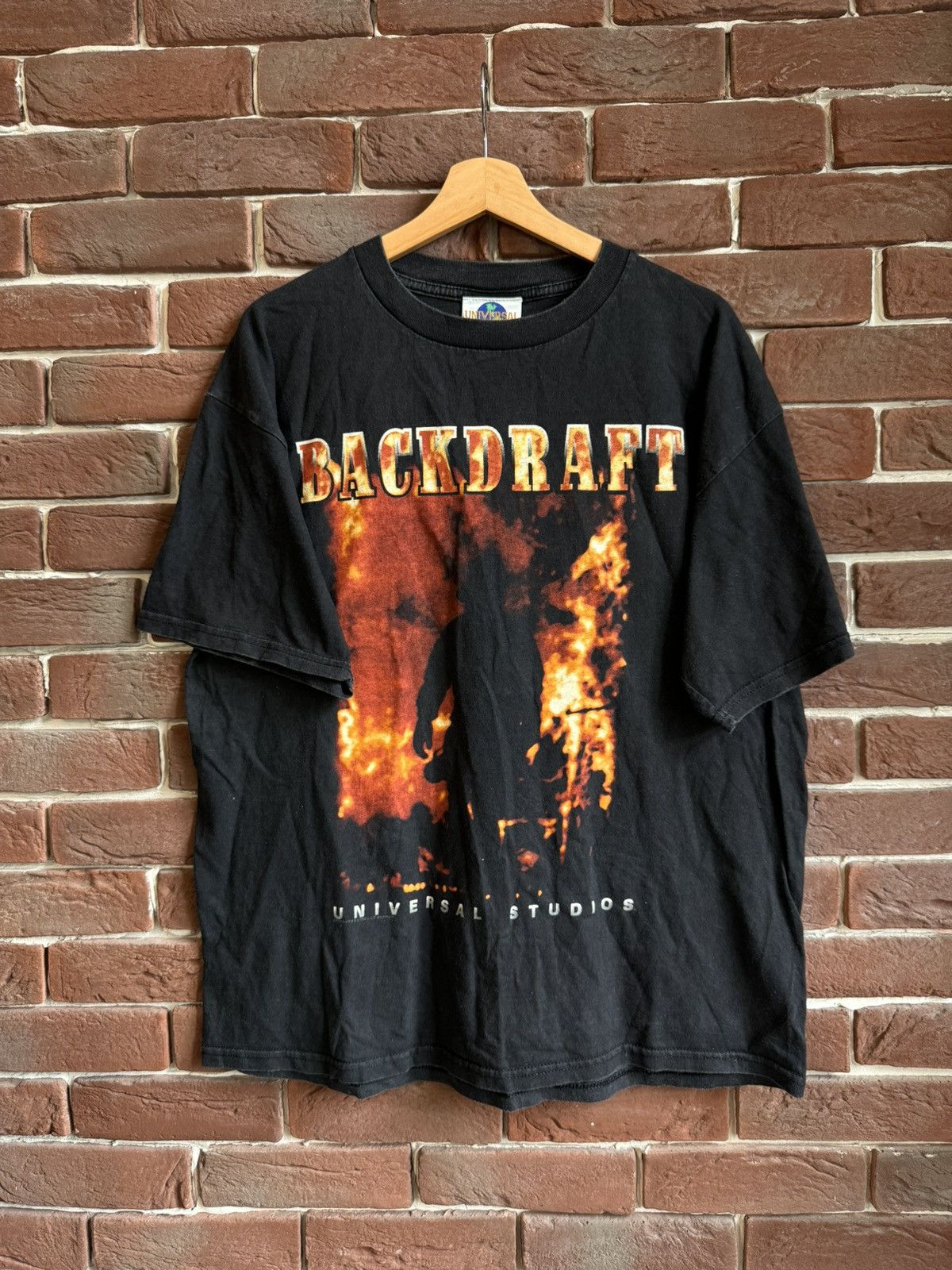 Band Tees VINTAGE 90s BACKDRAFT Universal studios MOVIE T SHIRT XL Size US XL / EU 56 / 4 - 1 Thumbnail