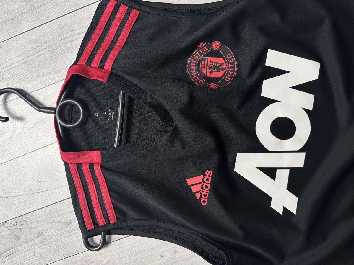 Adidas Adidas Manchester United soccer tee size S logo Size US S / EU 44-46 / 1 - 5 Thumbnail