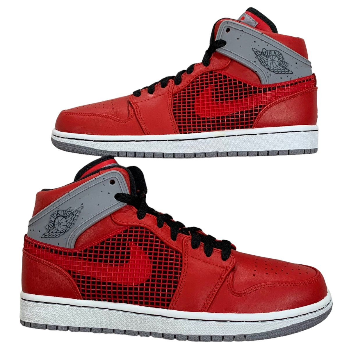 Jordan Brand Air Jordan 1 Retro ‘89 Toro Fire Red Black Grey 2013 Sneaker Size US 8 / EU 41 - 1 Thumbnail