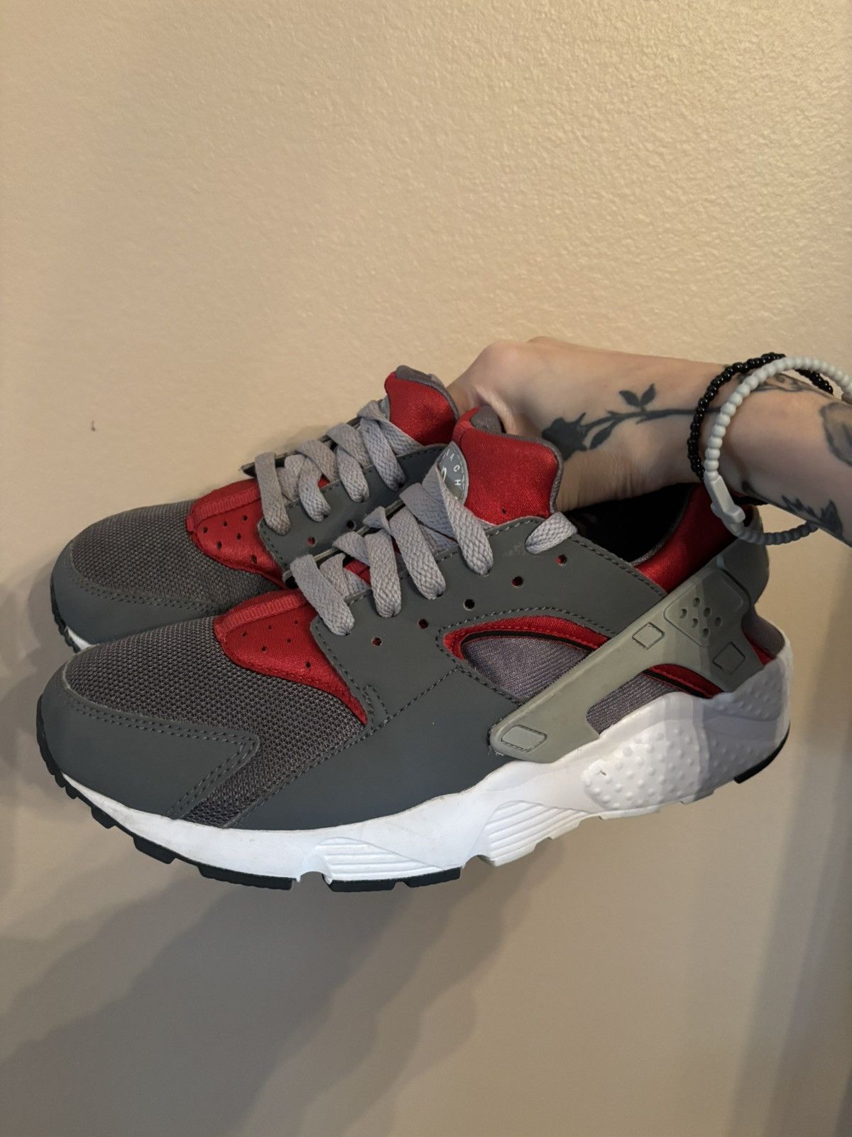 Nike Nike Huarache Run GS Size US 6.5 / EU 39-40 - 6 Thumbnail