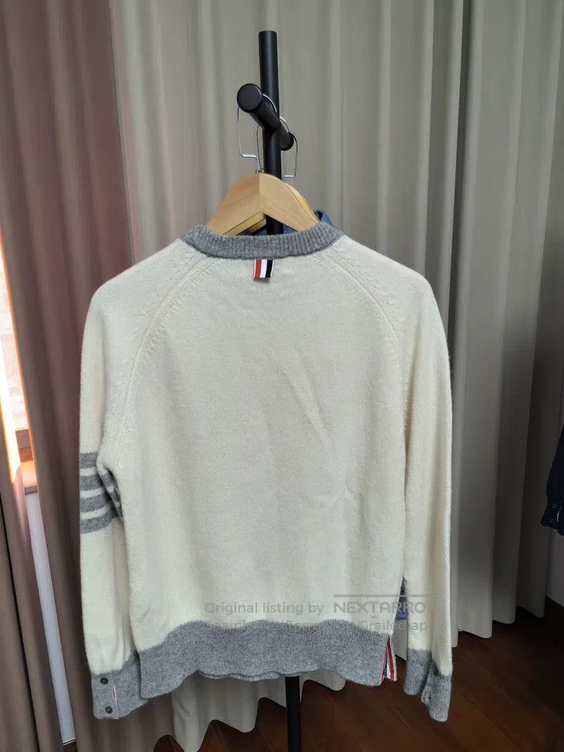 Thom Browne Thom Browne Contrast Color Sweater Beige and Grey Size US S / EU 44-46 / 1 - 5 Thumbnail