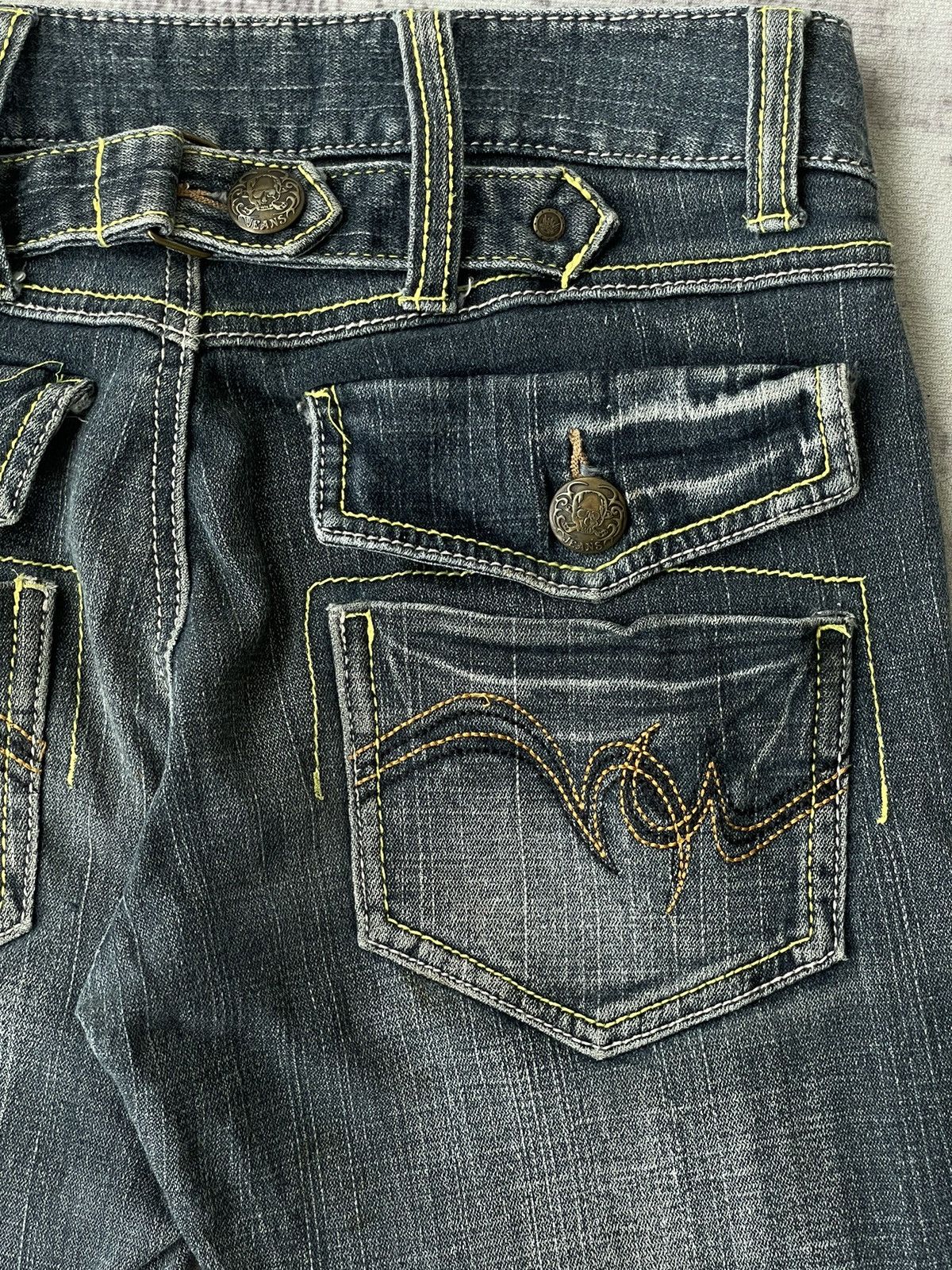 Japanese Brand Vintage BCBG Super Flared Buckle Denim / GOA Style Size US 29 - 11 Thumbnail