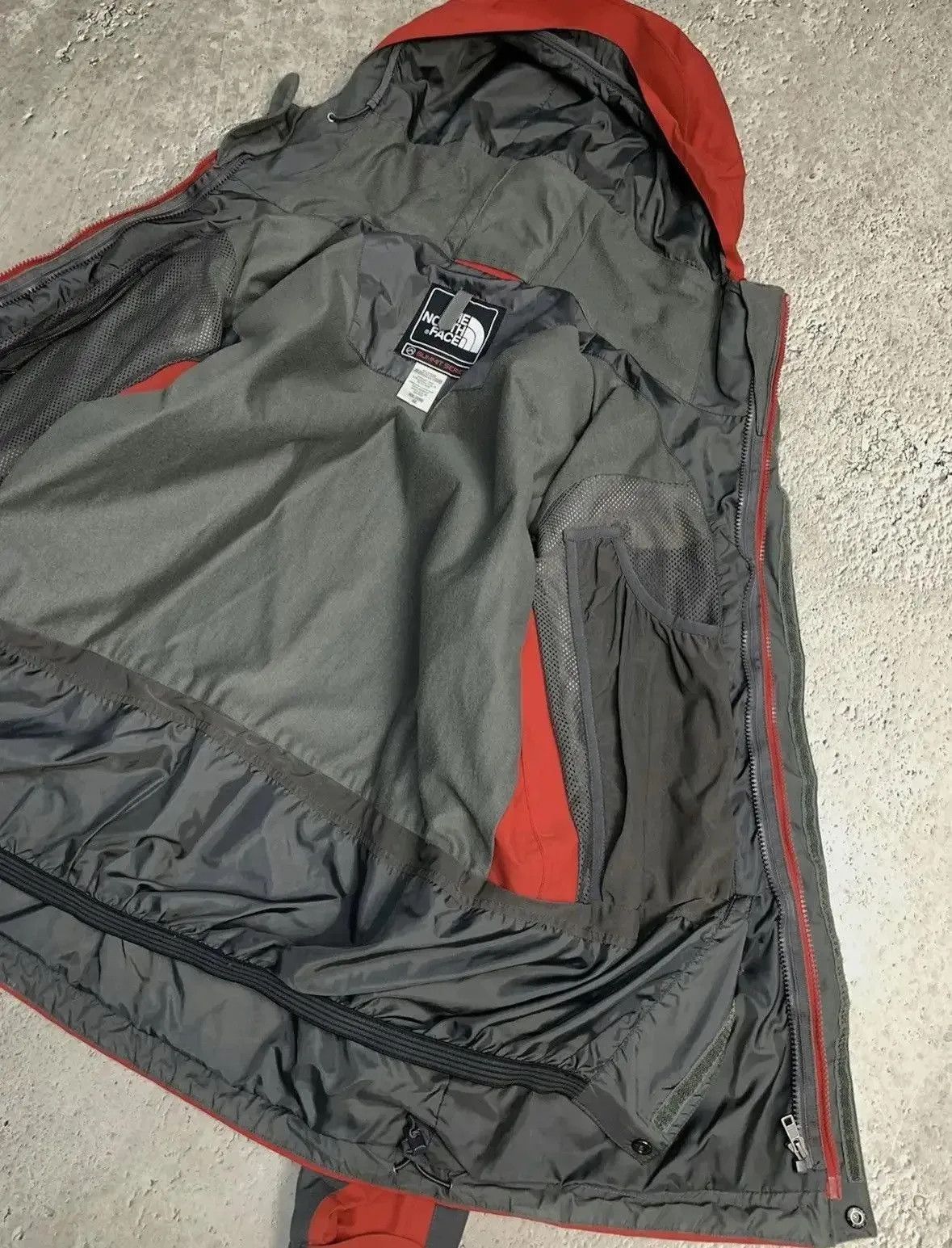 Goretex vintage Gore Tex The north face Jacket Hyvent TNF raincoat Size US M / EU 48-50 / 2 - 6 Thumbnail