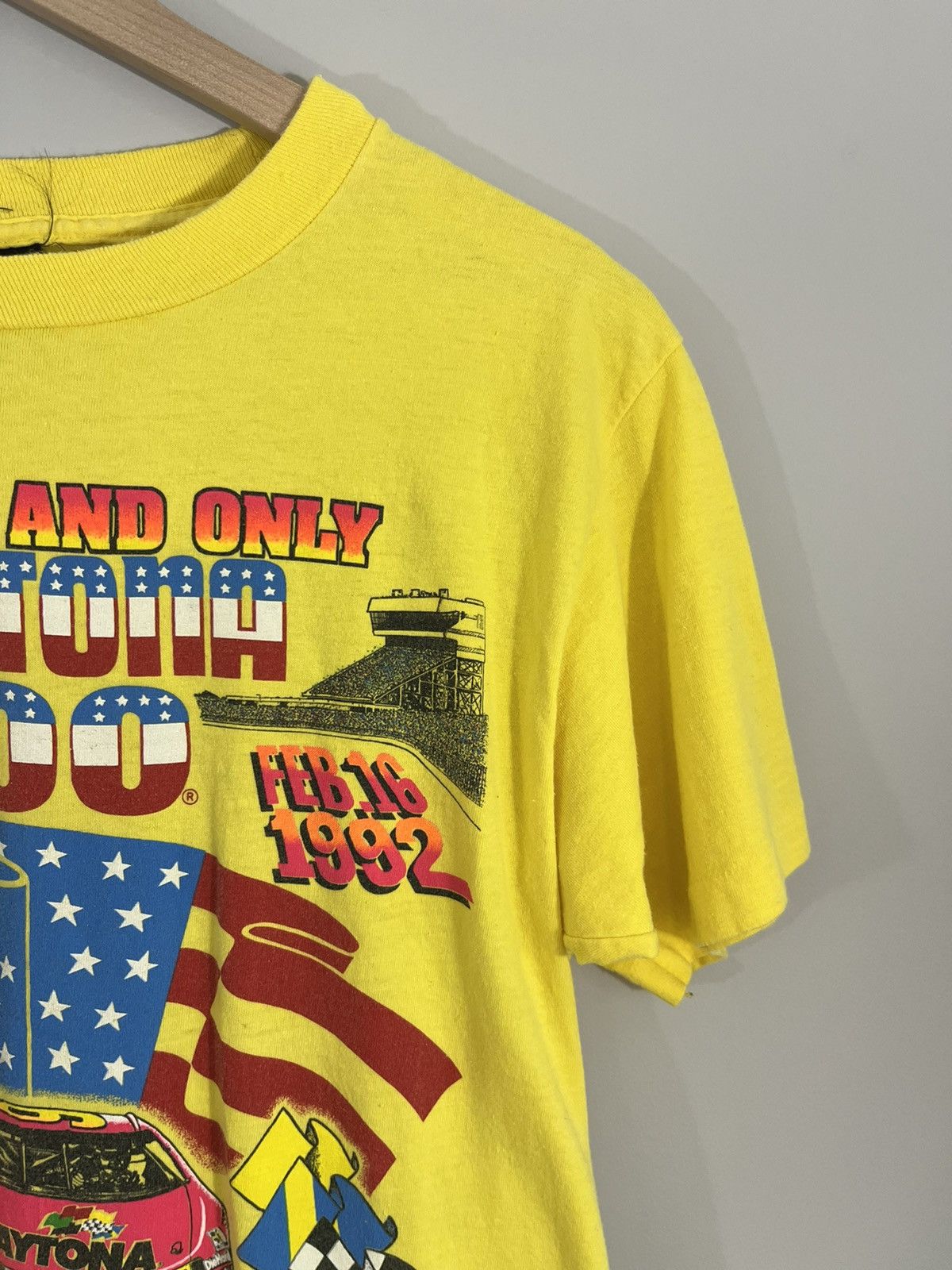 Vintage Single Stitch Daytona 500 NASCAR 1992 Tee Size US L / EU 52-54 / 3 - 4 Thumbnail