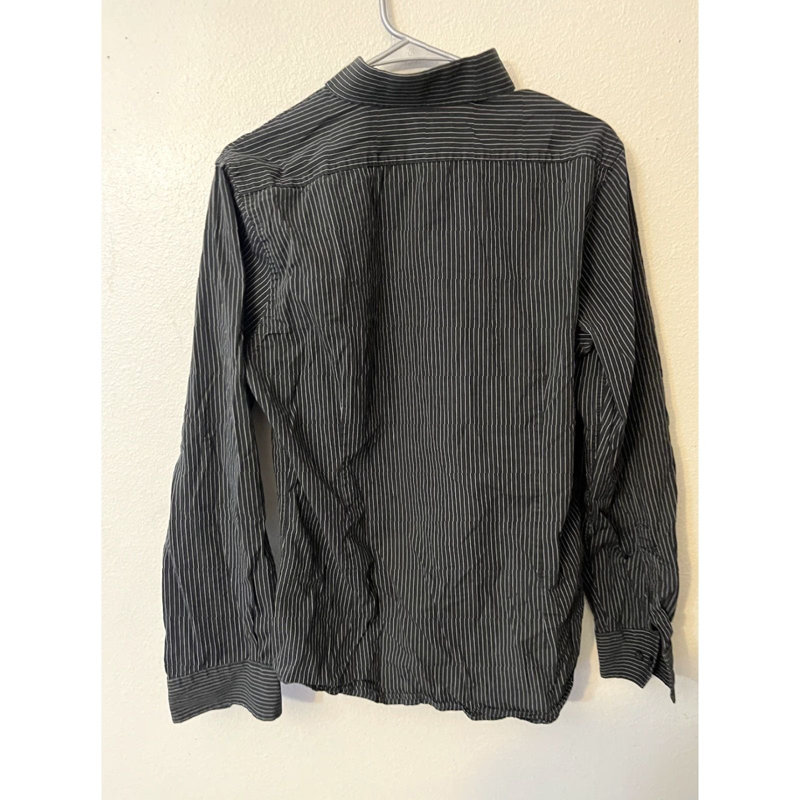 Express VINTAGE Express Mens Medium Fitted Striped Button Down Shirt Black Striped Size US M / EU 48-50 / 2 - 3 Thumbnail