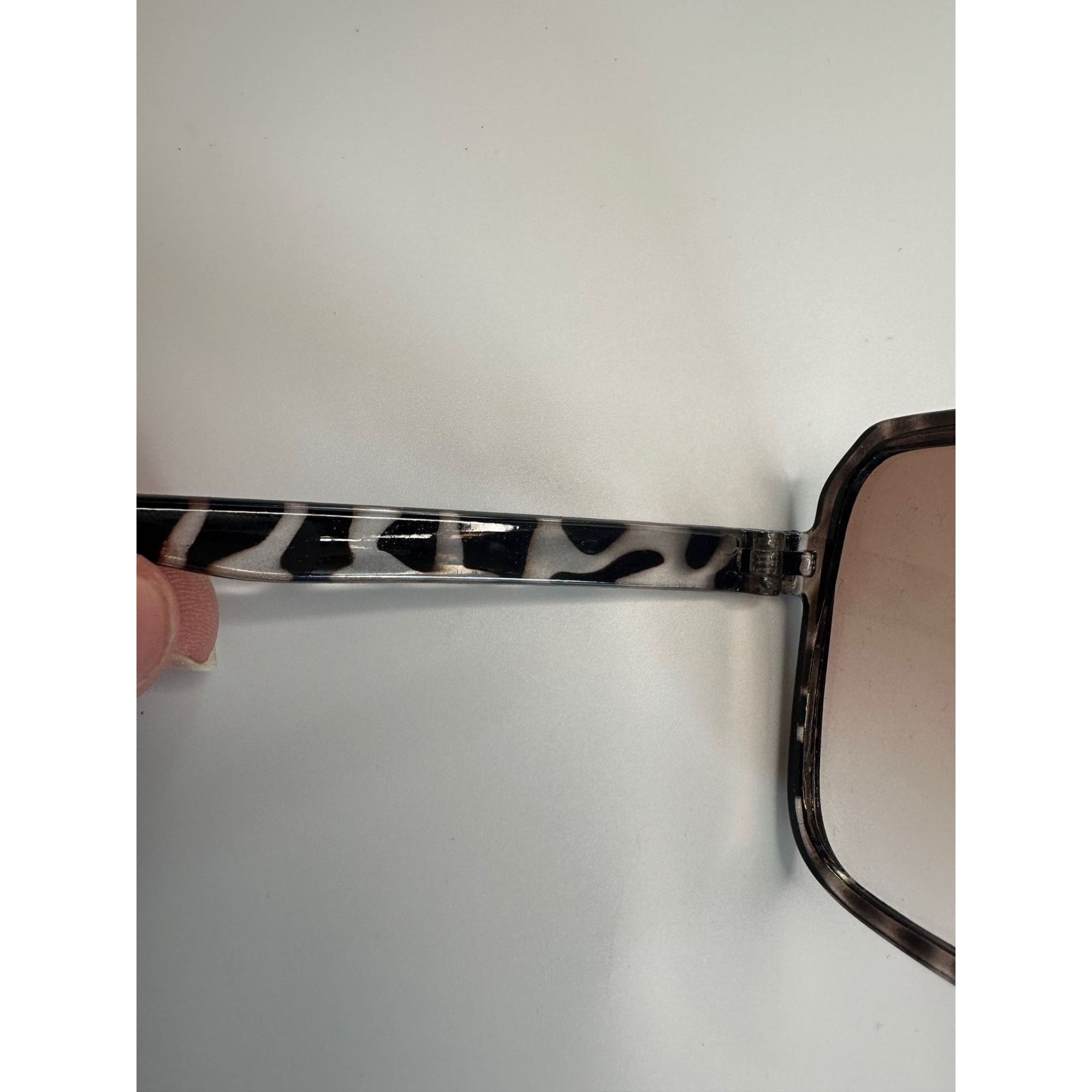 Other Women's Sunglasses with Large Frames Size ONE SIZE - 10 Thumbnail
