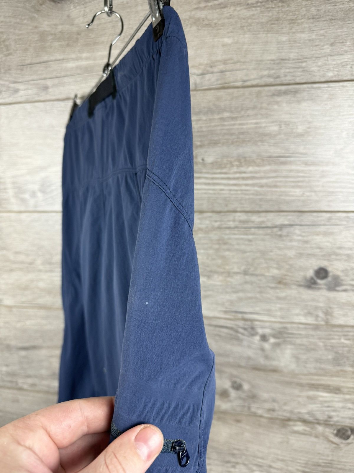 Arc’teryx Outdoor pants y2k Drill style Gorpcore size S