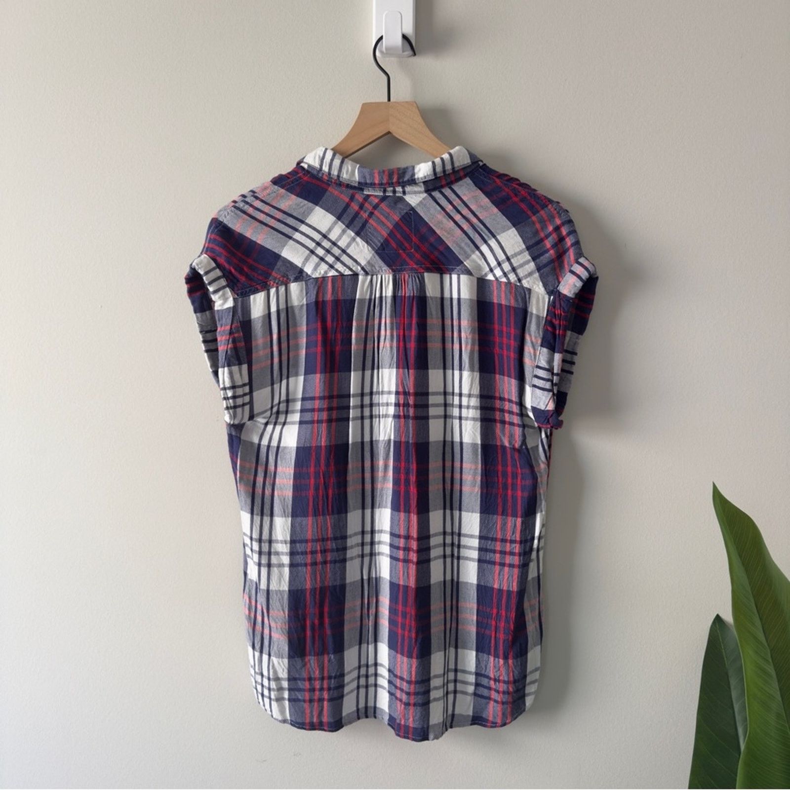Rails Rails Plaid Button Down Top Casual Front Pocket Collared EUC Size S / US 4 / IT 40 - 4 Thumbnail