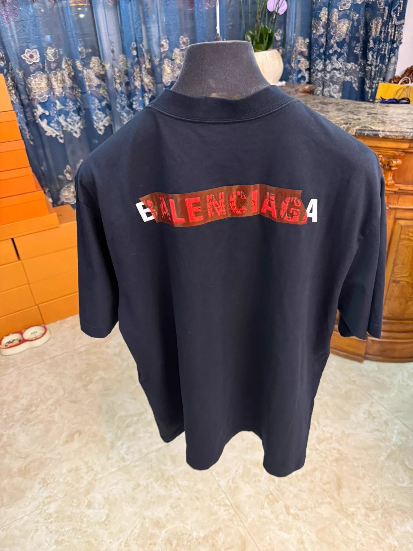 Balenciaga Balenciaga S (L Fit) Tee Embroidered & Tape Graffiti Size US S / EU 44-46 / 1 - 2 Thumbnail