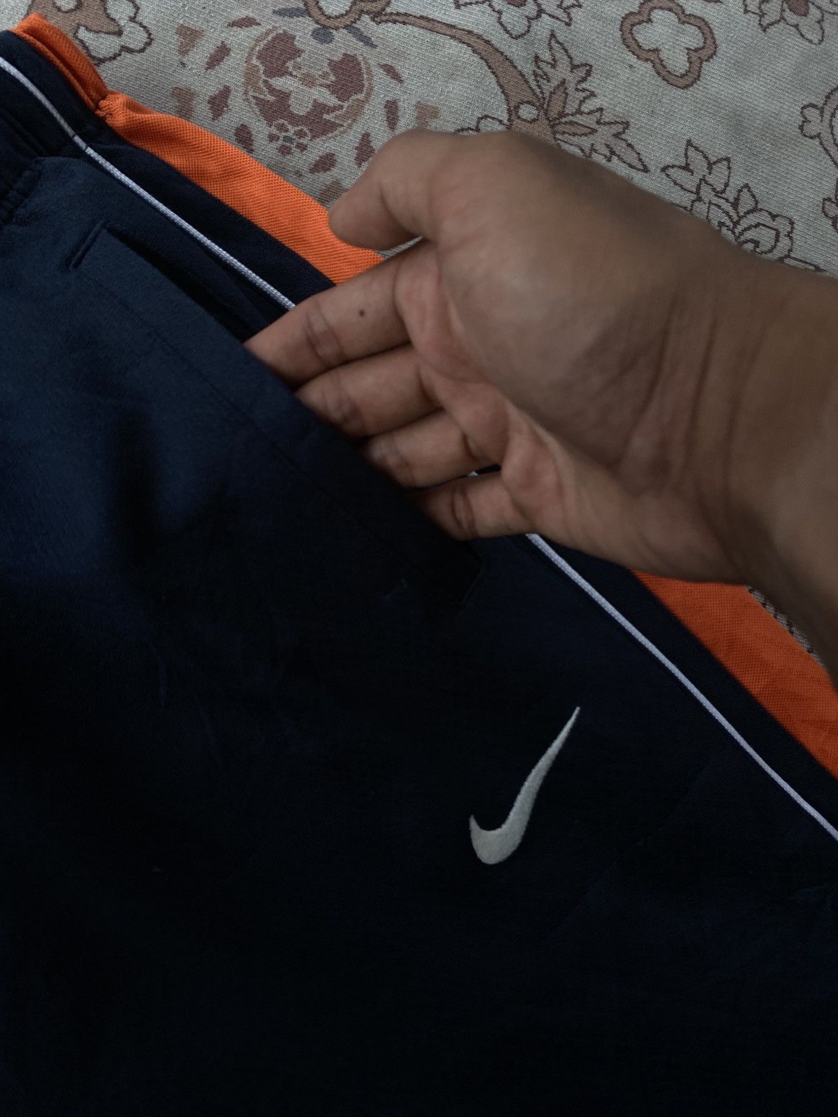 Carhartt Wip × Nike VINTAGE NIKE 90S BAGGY NYLON WIDE LEG SWOOSH TRACK PANTS Y2K Size US 26 / EU 42 - 6 Thumbnail