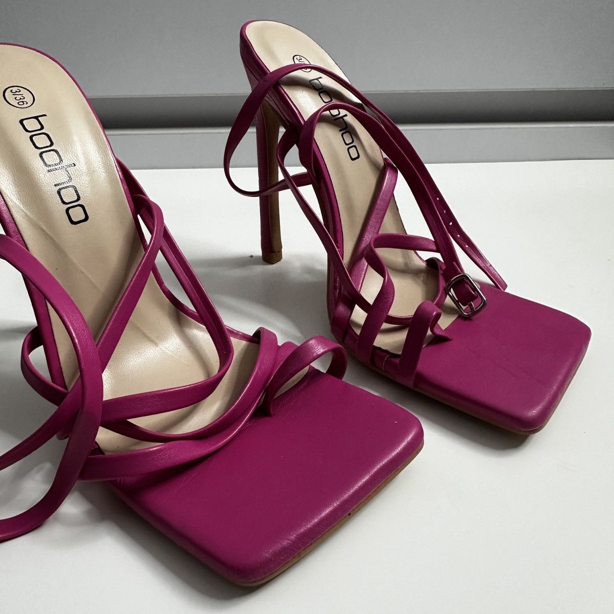 Designer Boohoo sandals shoes women’s Size US 5 / IT 35 - 2 Thumbnail