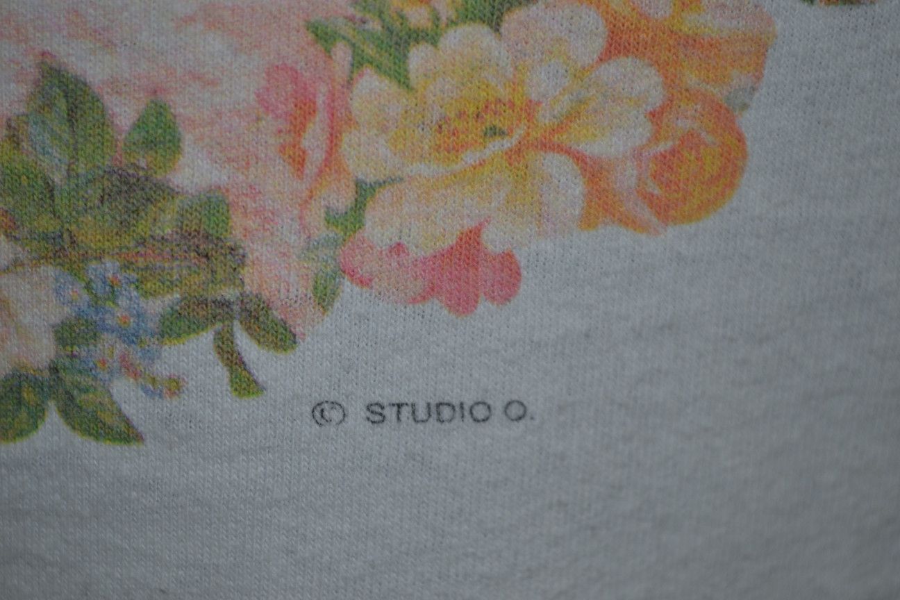 Vintage Vintage Oneita Studio O Angels Tee t-shirt L Size US L / EU 52-54 / 3 - 6 Thumbnail