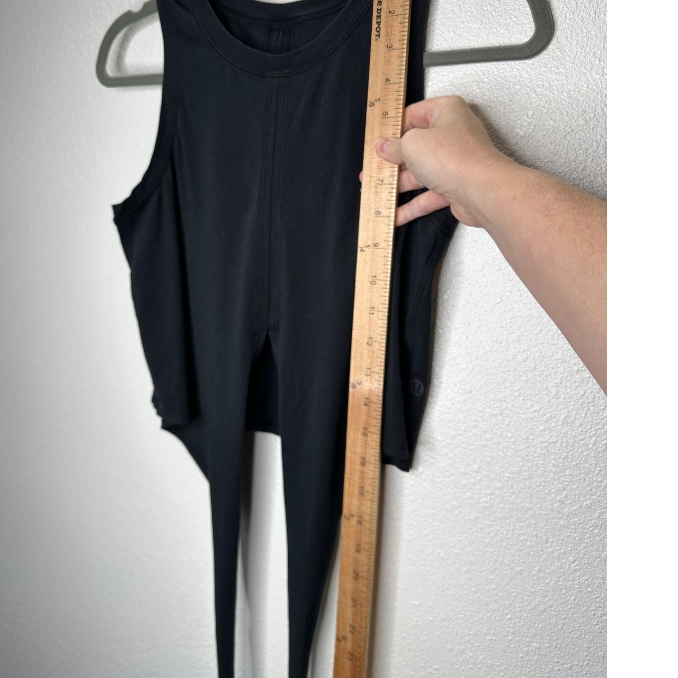 Lululemon Lululemon Black High Neck Front Tie Tank Top Shirt 4 Size S / US 4 / IT 40 - 7 Thumbnail