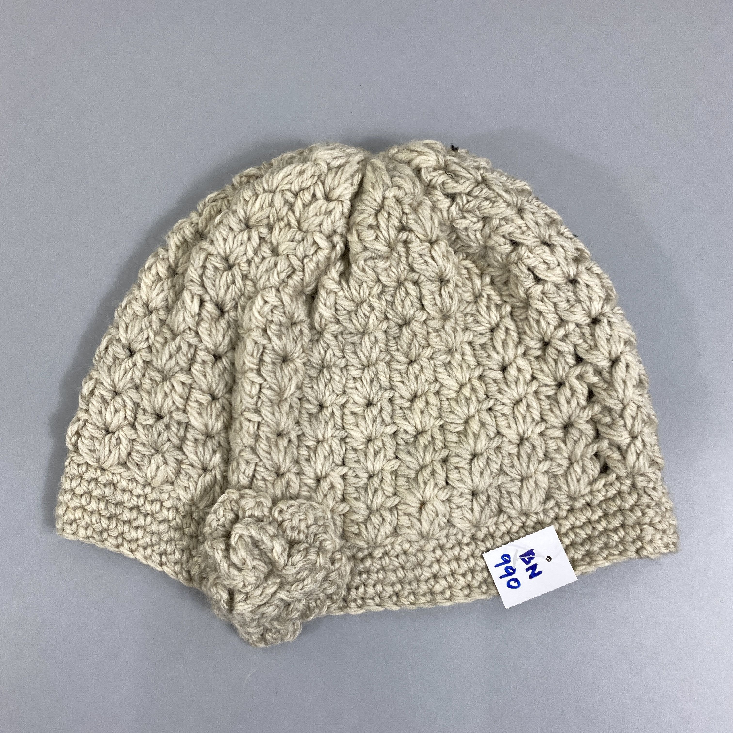 Japanese Brand Knitted Snow Cap Beanie Hats With Mini Flowers -BN990 Size ONE SIZE - 5 Thumbnail