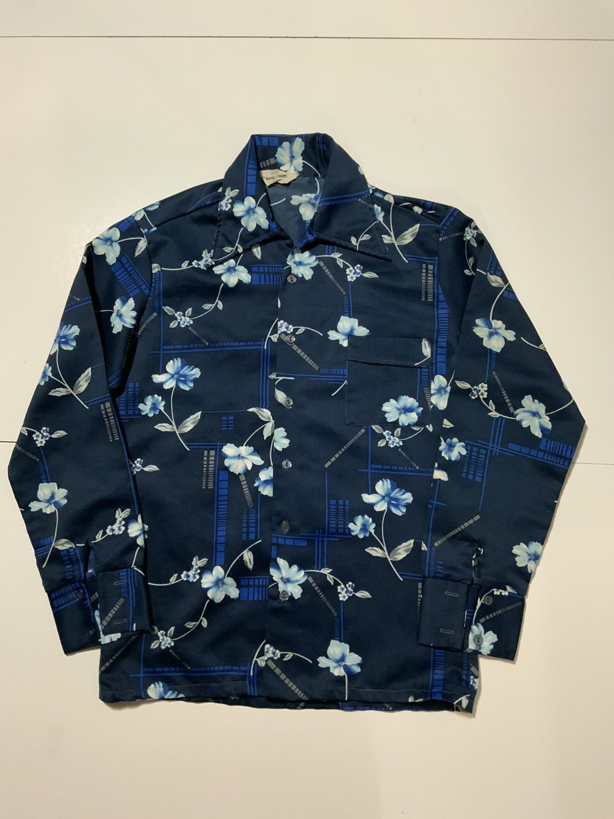Vintage Vintage 60s 70s Kingsmen California Flower Button Shirt Size US S / EU 44-46 / 1 - 1 Thumbnail