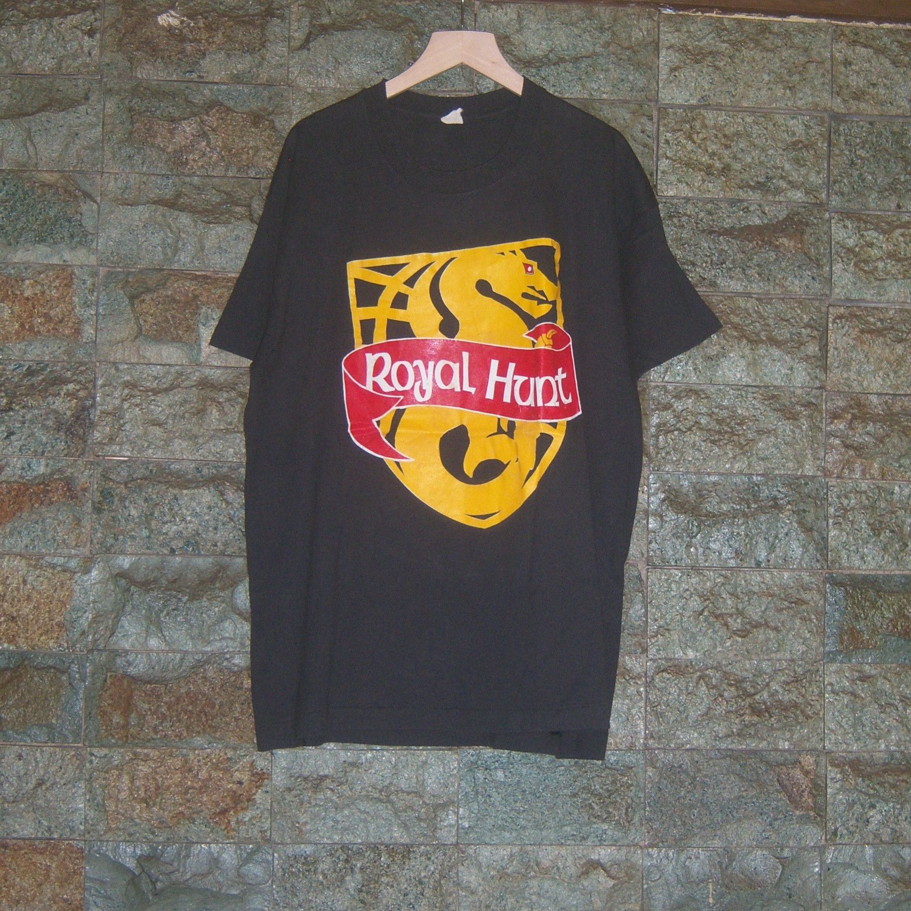 Band Tees × Vintage 1992 Royal Hunt Land of Broken Hearts Album Vintage Size US L / EU 52-54 / 3 - 1 Thumbnail