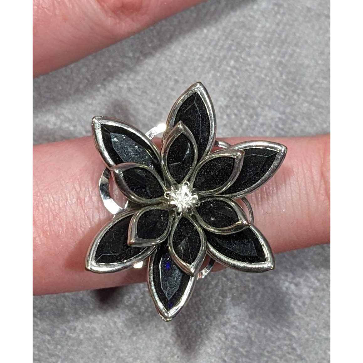 Other Gothic Floral Black And Silver Tone Adjustable Ring Size 7 1 Size ONE SIZE - 9 Thumbnail