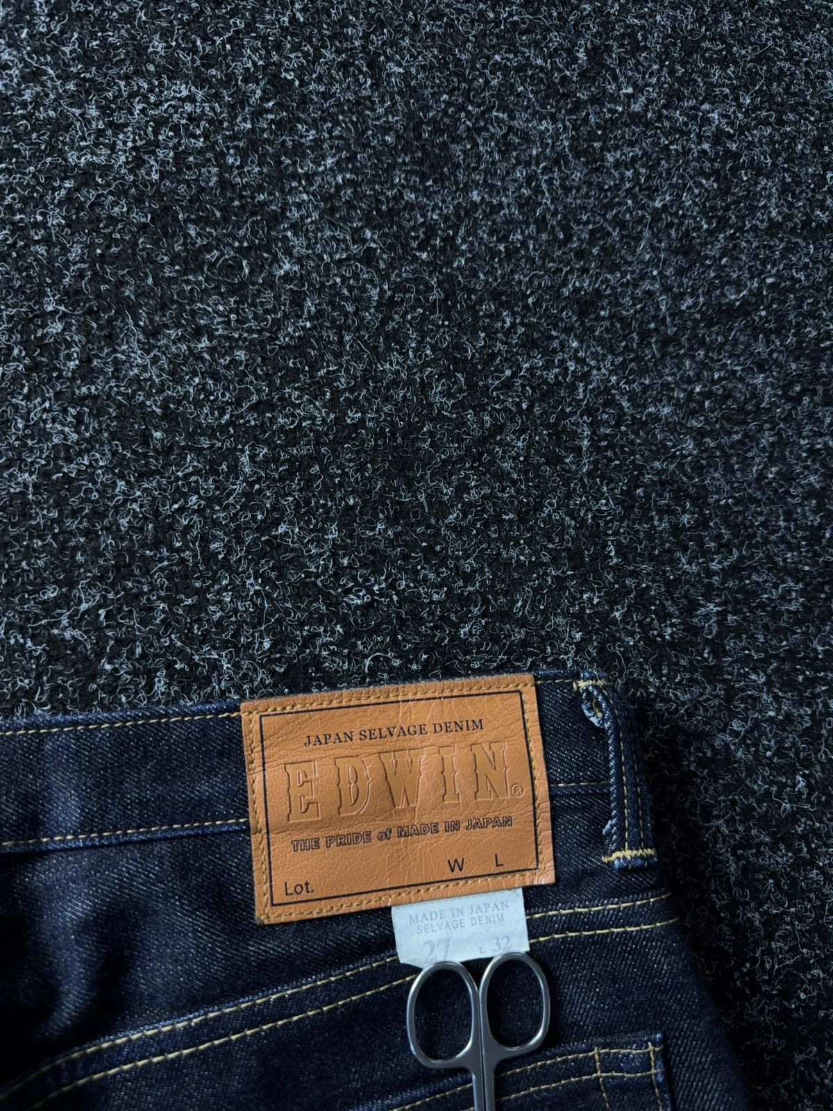 Edwin 00 Vintage Edwin Japan Selvedge Raw Denim Jeans Size US 30 / EU 46 - 14 Thumbnail