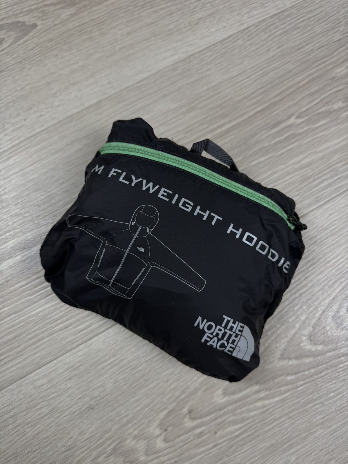 The North Face The North Face Flyweight Jacket Windbreaker Size L Size US L / EU 52-54 / 3 - 11 Thumbnail