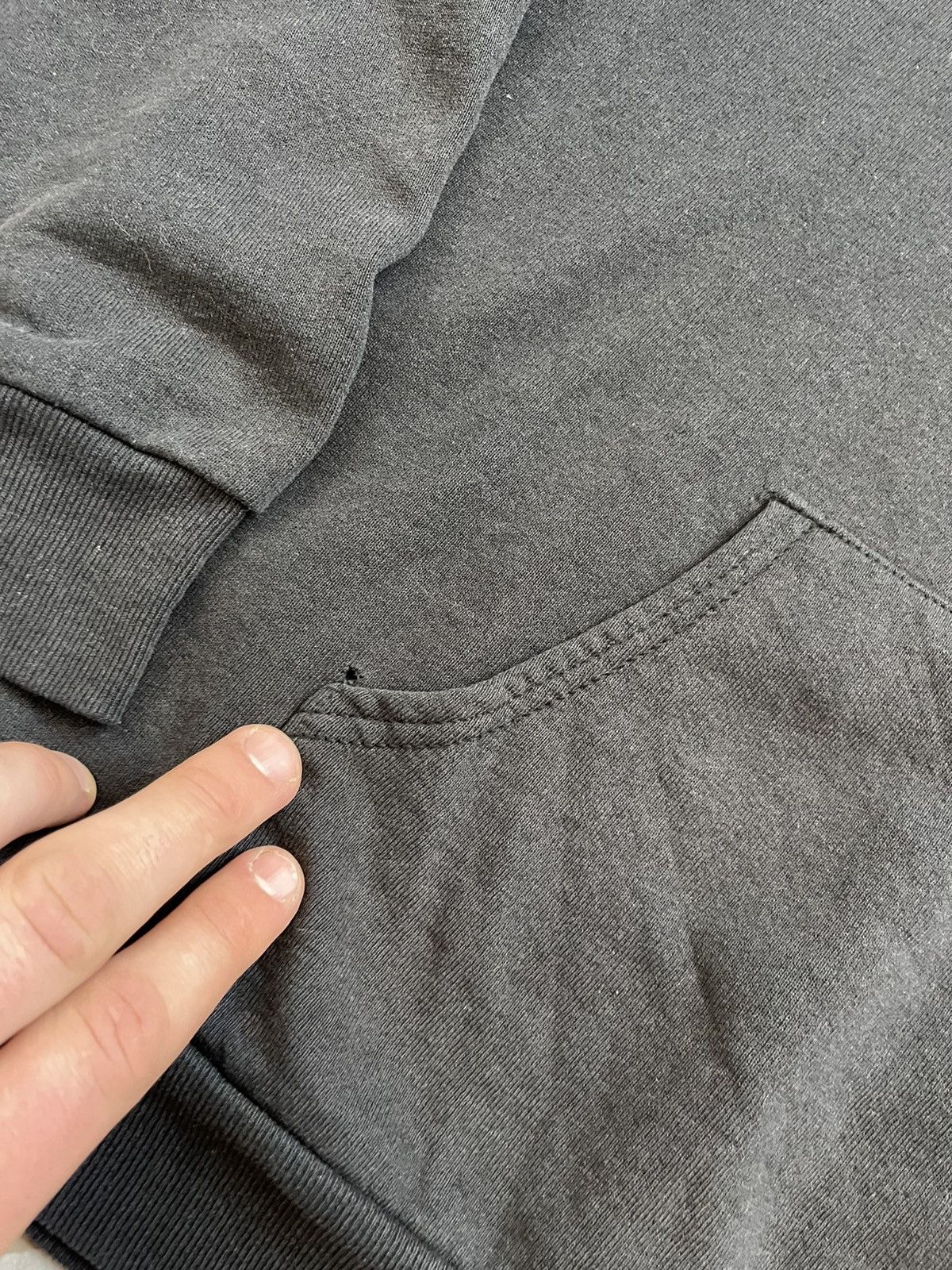 Vintage Vintage Eyes Logo Hoodie fade black distressed supreme style Size US L / EU 52-54 / 3 - 8 Thumbnail