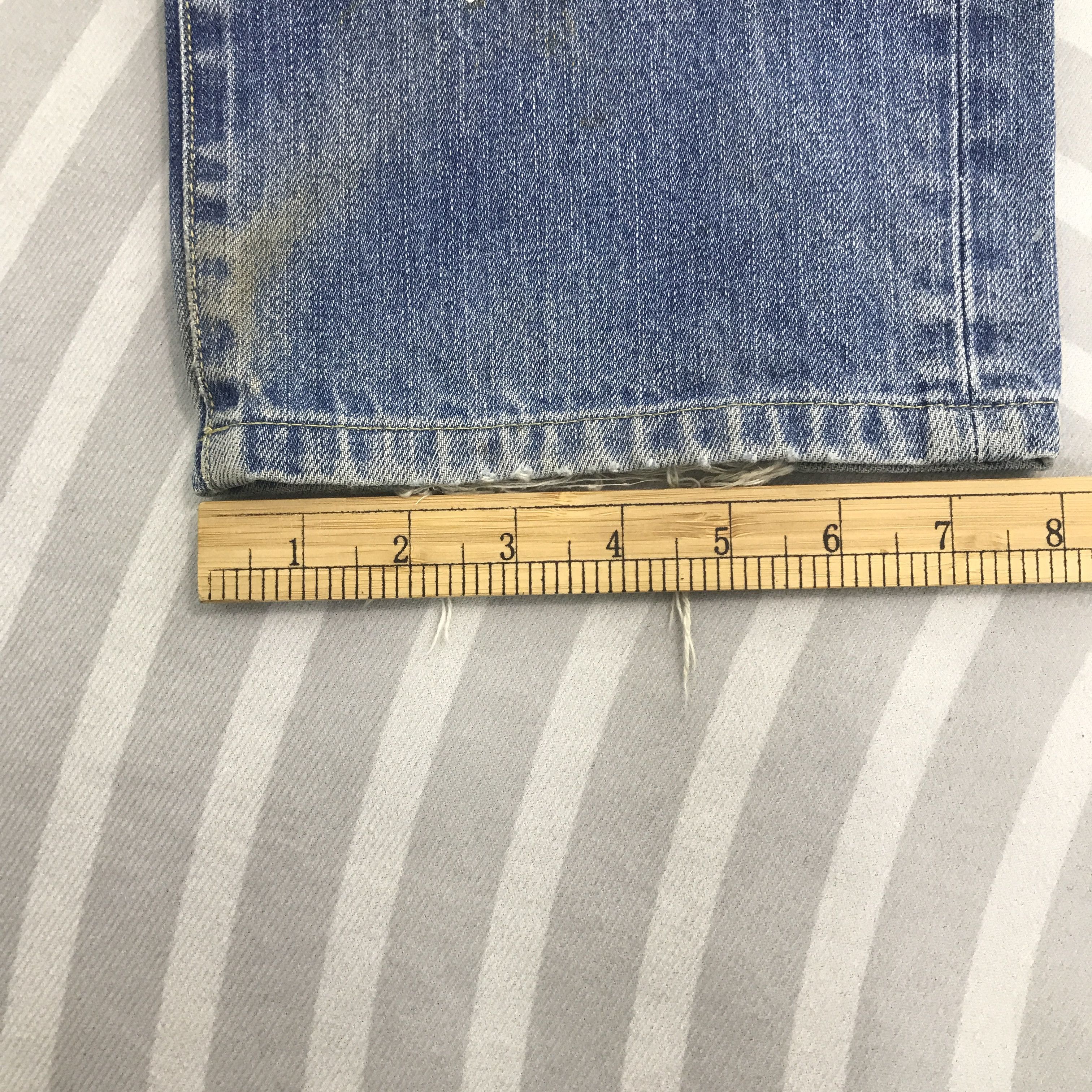 Uniqlo × Vintage Vintage Uniqlo black spray style Distressed Denim jeans Size US 32 / EU 48 - 11 Thumbnail