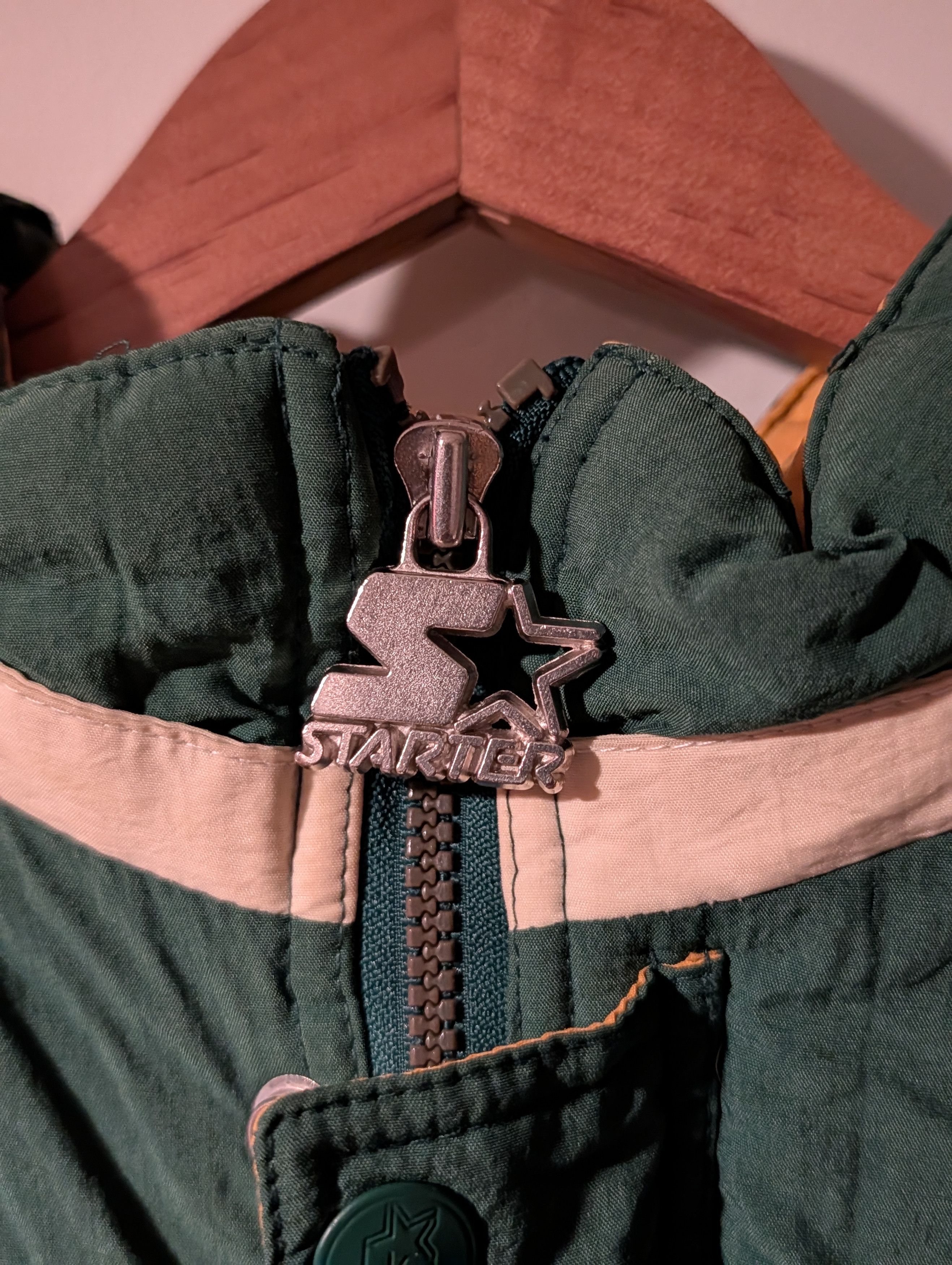 Starter Vintage 90s Green Bay Packers Starter Hooded Puffer Jacket Size US L / EU 52-54 / 3 - 7 Thumbnail