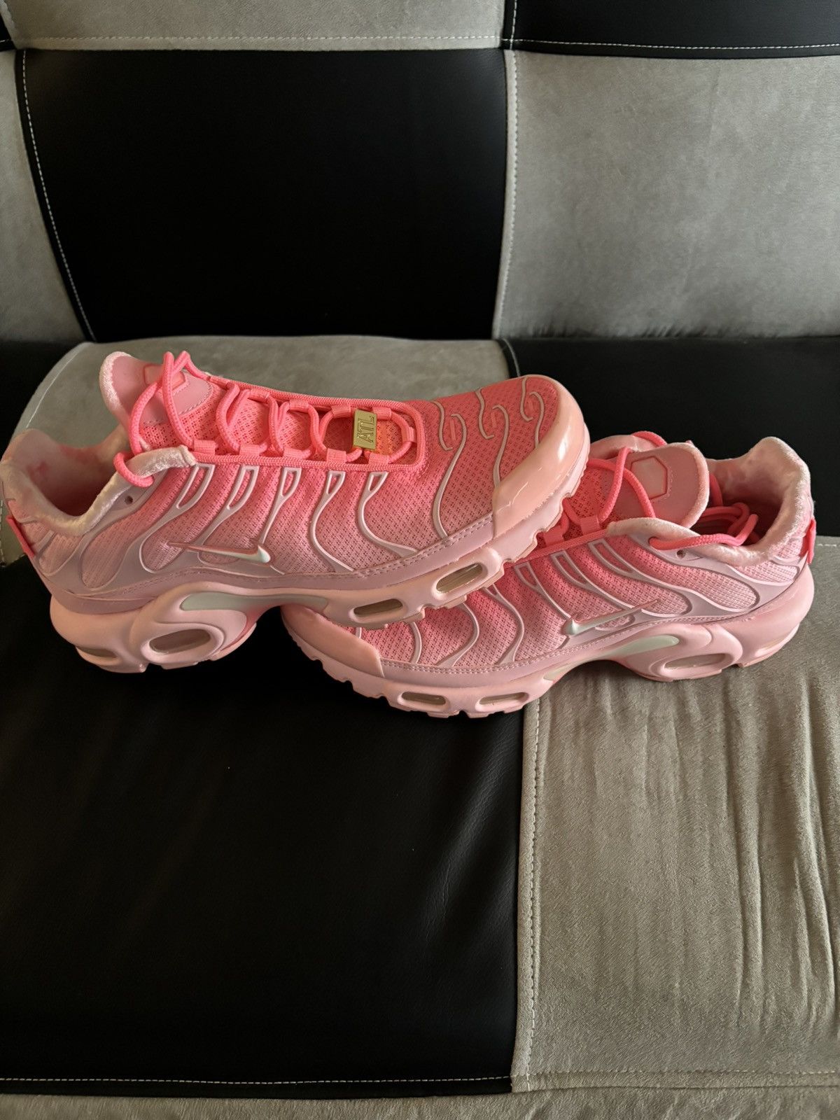 Nike Nike Tn City Exclusive ATL (women’s) NO BOX Size US 8.5 / EU 41-42 - 3 Thumbnail