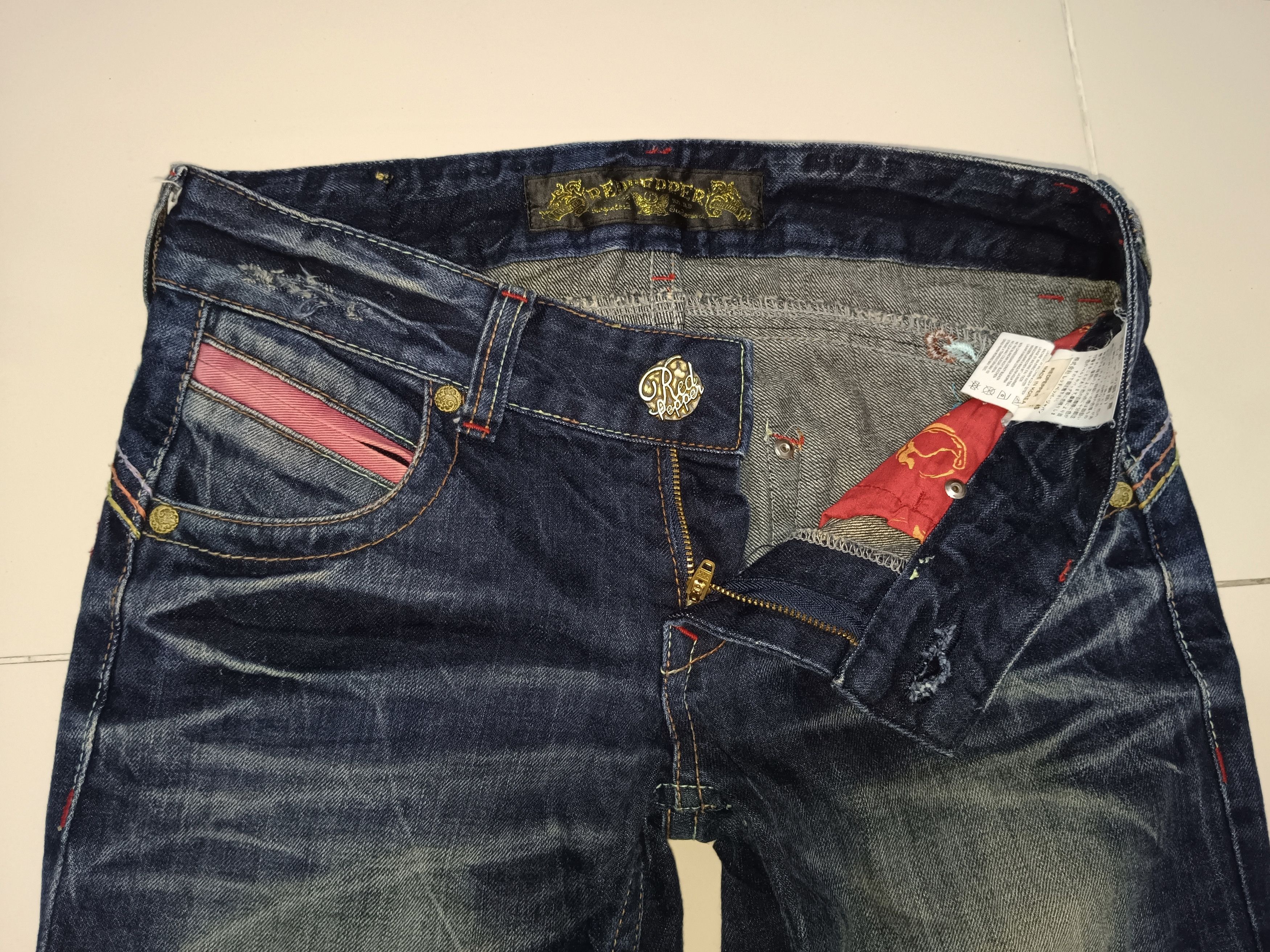 Ed Hardy Red Pepper Jeans MudWash Flare Embroided Flower Size US 30 / EU 46 - 8 Thumbnail