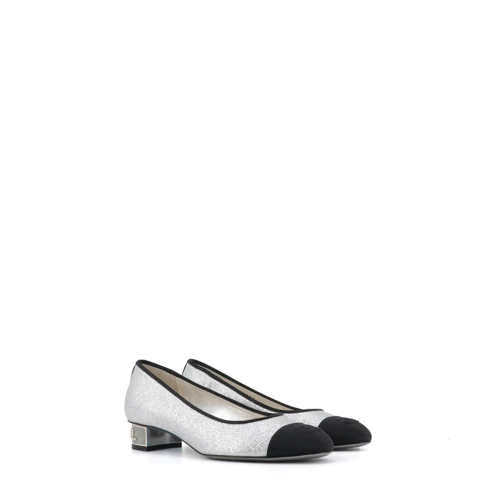 Chanel CHANEL - Chanel ballerinas with silver sequins (T37) Size US 6 / IT 36 - 1 Thumbnail