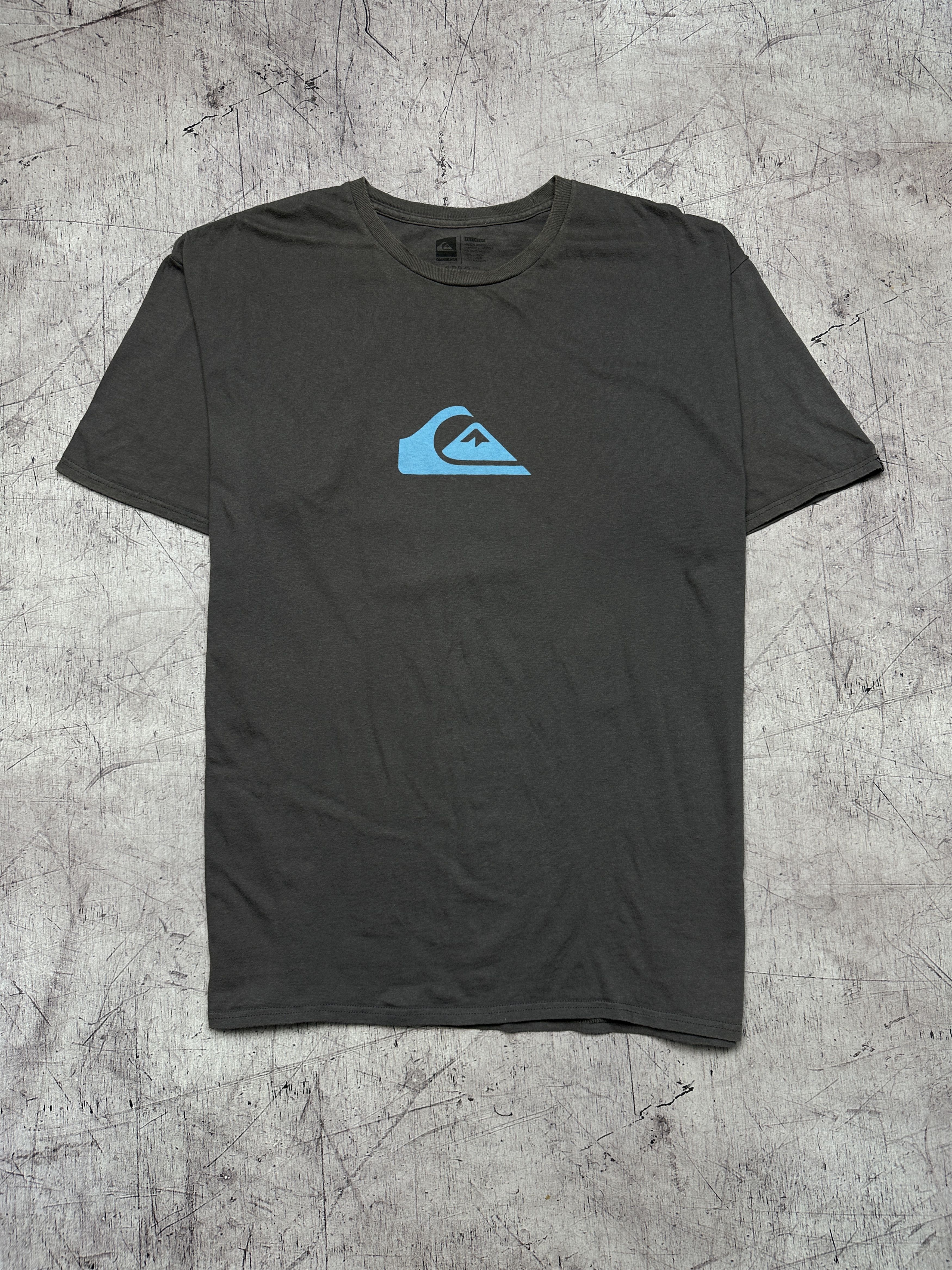 Quiksilver Quiksilver Vintage Mens Crew Neck T-Shirt Size US XL / EU 56 / 4 - 1 Thumbnail