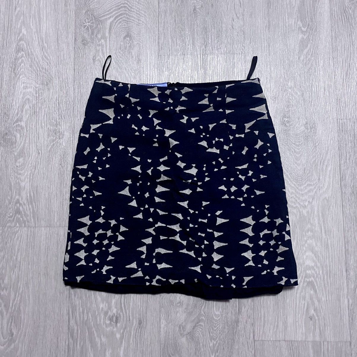 Prada Women’s Prada Milano Viscose Black Printed Midi Skirt Size 25" / US 0 / IT 36 - 5 Thumbnail