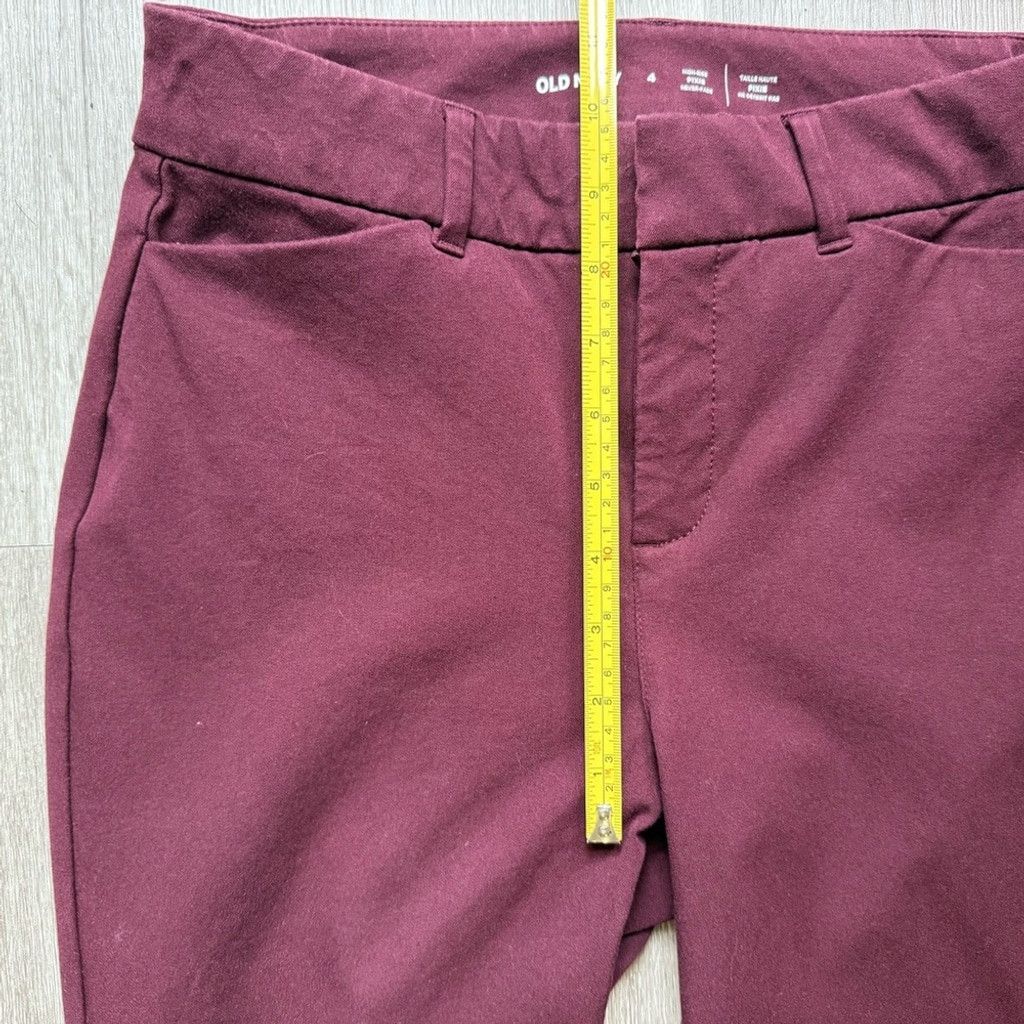 Old Navy Old Navy Red Flare Pants with Stretch Waistband Size 27" / US 4 / IT 40 - 6 Thumbnail
