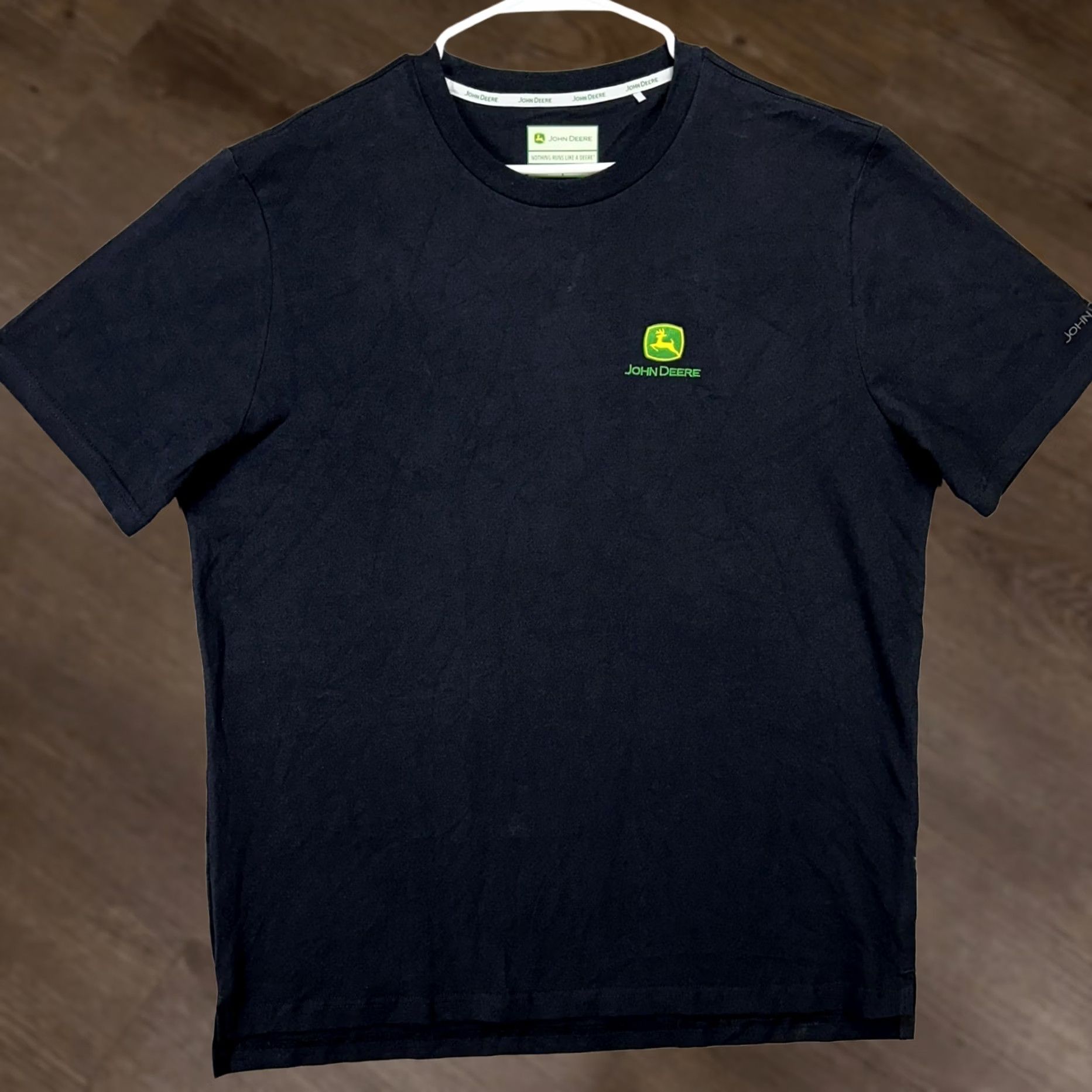 John Deere John Deere Mens T-Shirt Large Black Nothing Runs Like A Deere Tee Short Sleeve Size US L / EU 52-54 / 3 - 1 Thumbnail