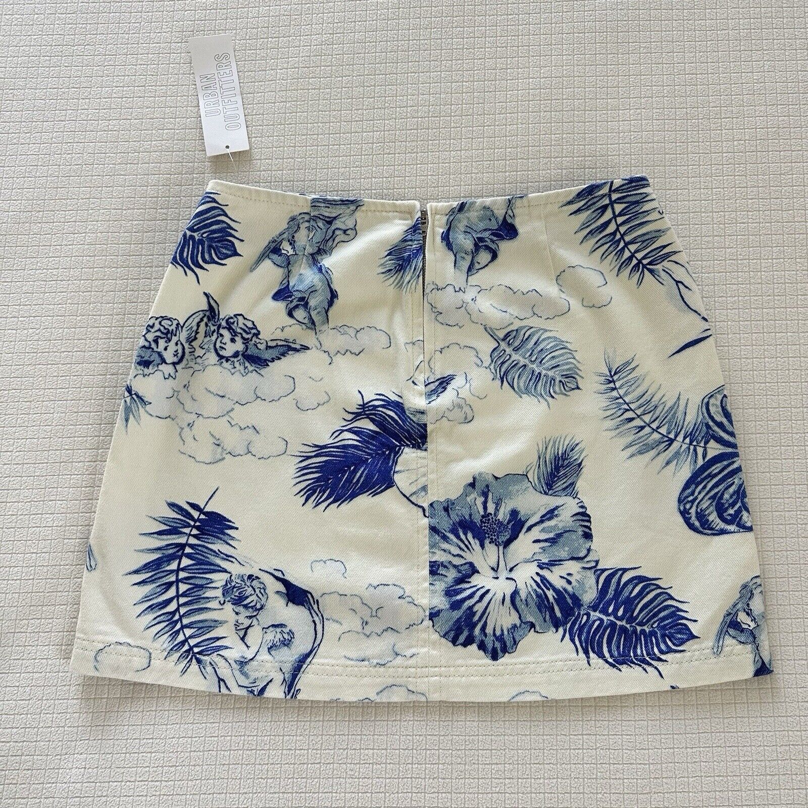 Urban Outfitters NWT Urban Outfitters BDG White Blue Denim Mini Skirt Sz S Size 27" / US 4 / IT 40 - 2 Thumbnail