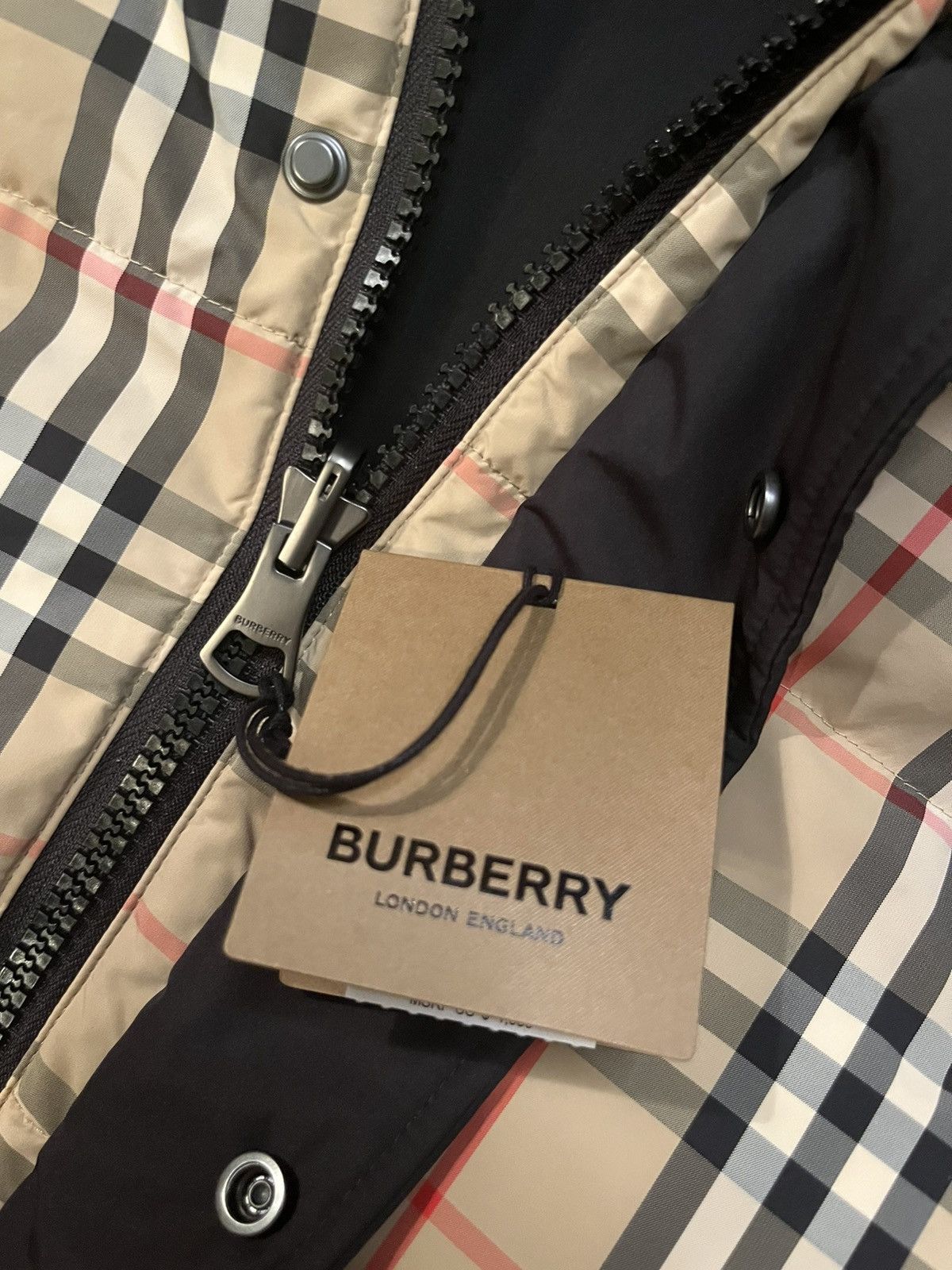 Burberry Burberry Check Reversible Down Vest Size US M / EU 48-50 / 2 - 8 Thumbnail