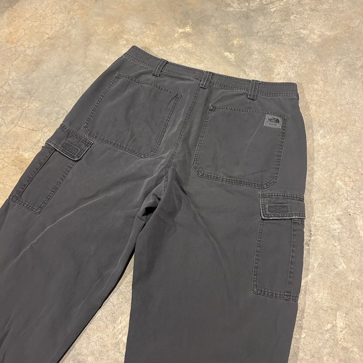The North Face × Vintage Essential Vintage Y2K The North Face Cargo Pocket Work Pants Size US 35 - 8 Thumbnail