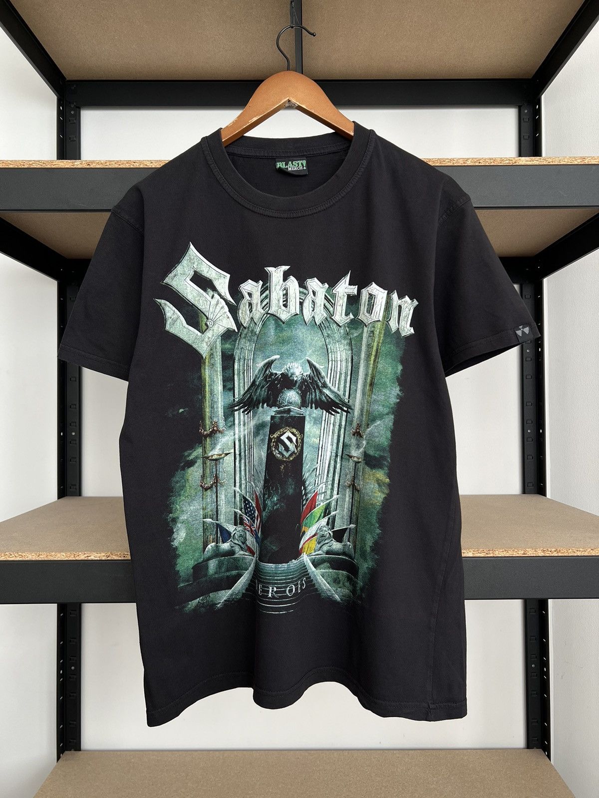 Band Tees Vintage 2010s Sabaton Heroes Metal Band Black T-shirt Size US L / EU 52-54 / 3 - 3 Thumbnail